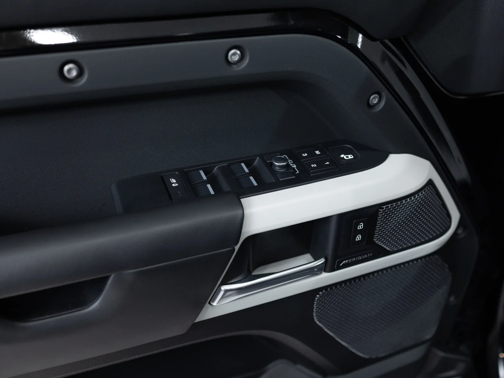 Land Rover Defender X-Dynamic HSE II, 2021 — экстерьер, фото 9