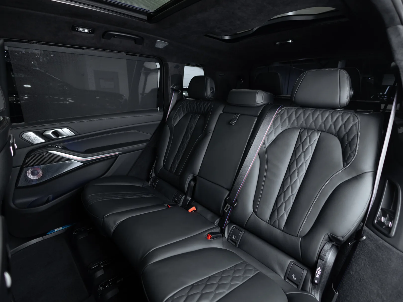 BMW X7 M60i xDrive Sport Pro I (G07) Рестайлинг, 2024 — экстерьер, фото 31
