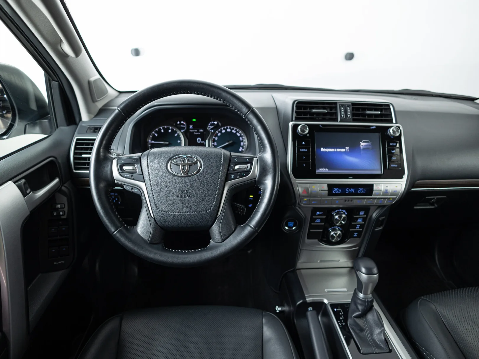 Toyota Land Cruiser Prado Престиж 150 Series Рестайлинг 2, 2020 — экстерьер, фото 12