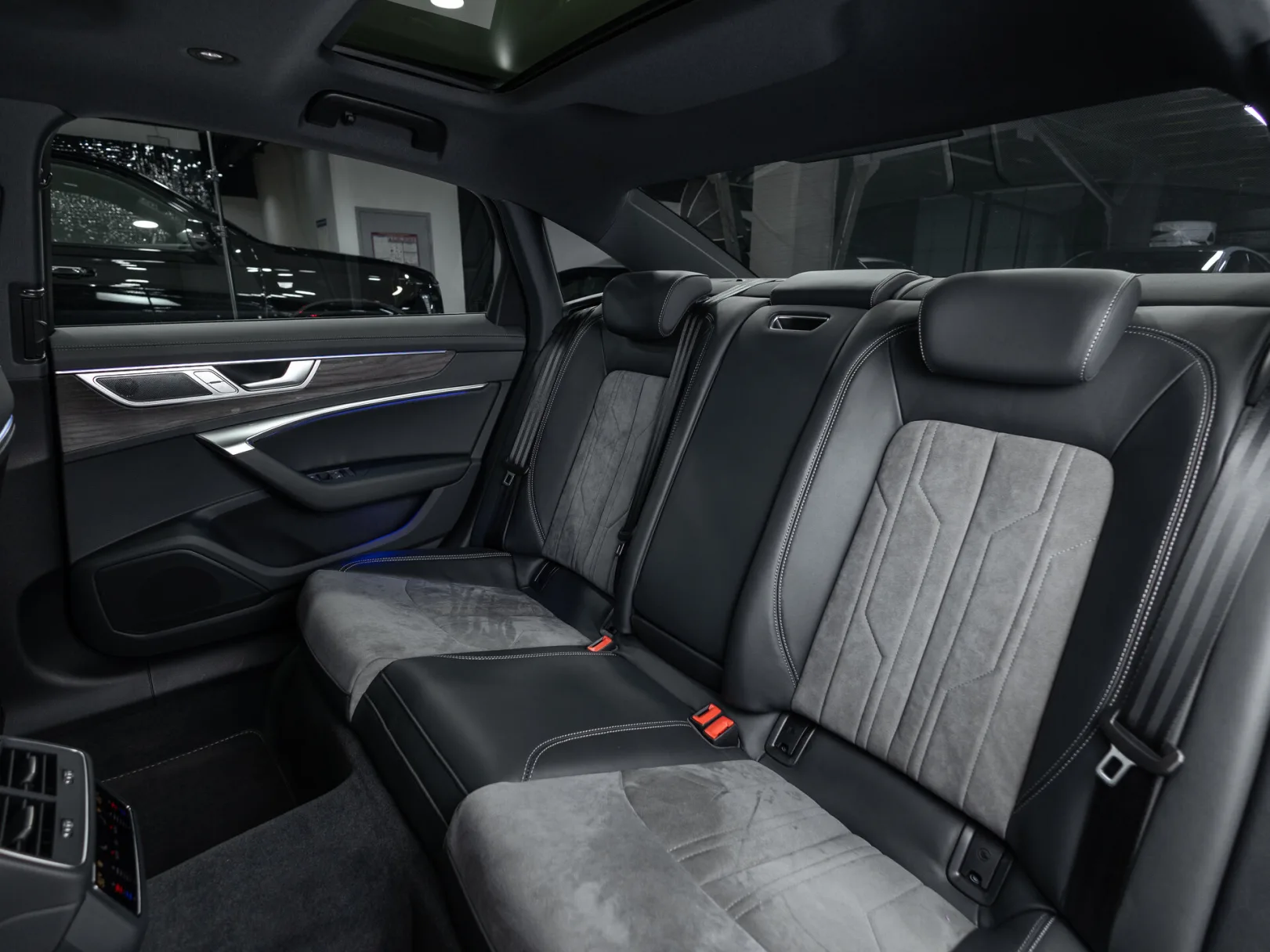 Audi A6 45 TFSI quattro S tronic V (C8) Рестайлинг, 2023 — экстерьер, фото 30