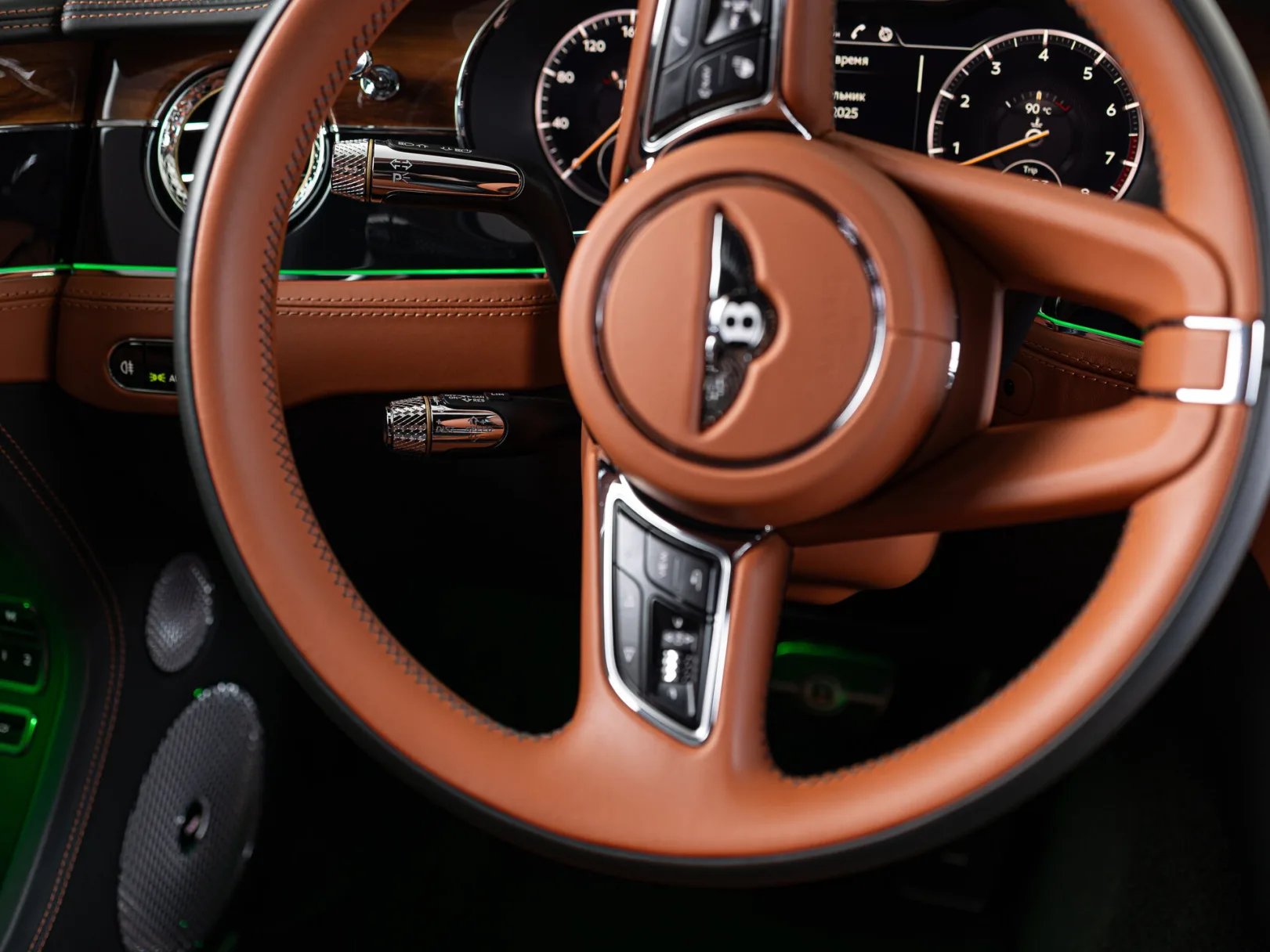 Bentley Continental GT III, 2021 — экстерьер, фото 18