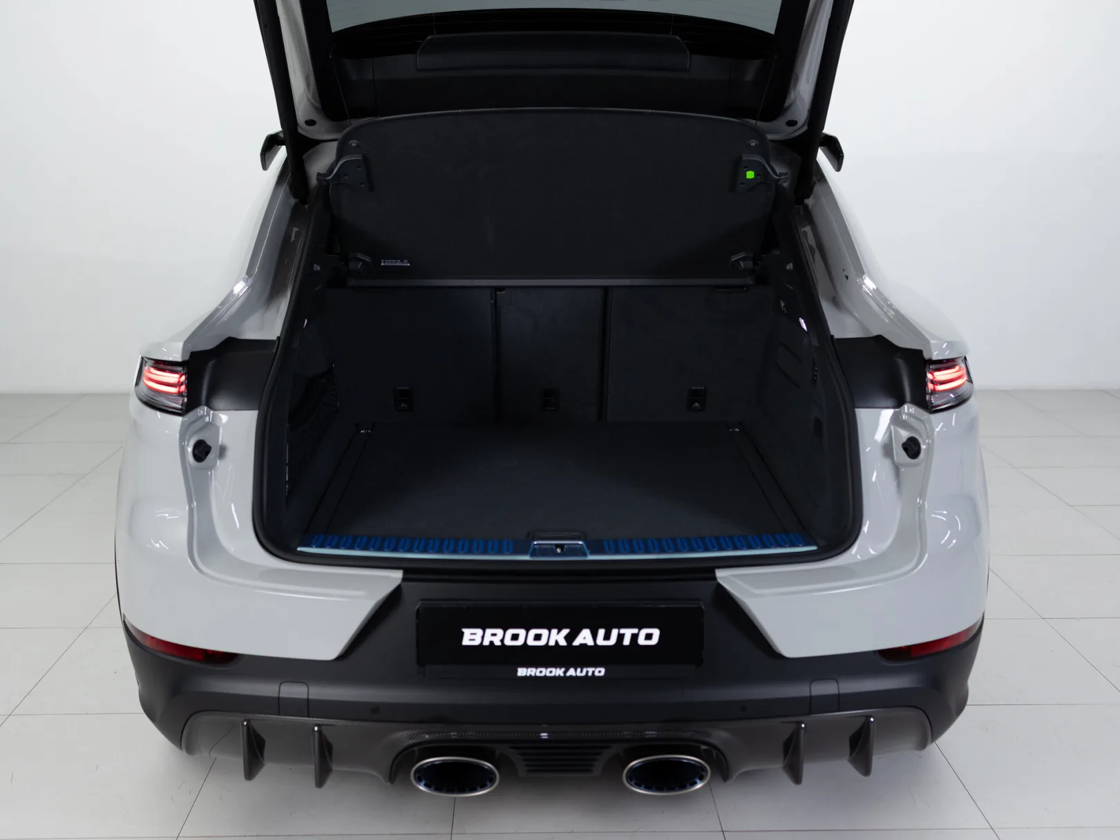 Porsche Cayenne Turbo GT III Рестайлинг, 2025 — экстерьер, фото 32