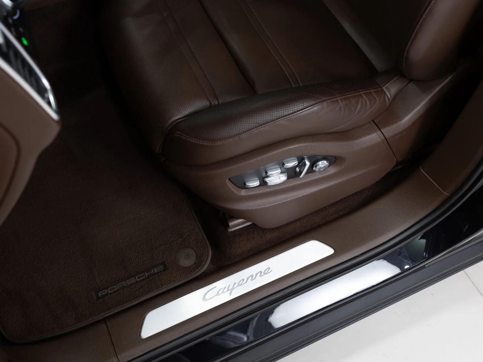 Porsche Cayenne Базовая III, 2019 — экстерьер, фото 12