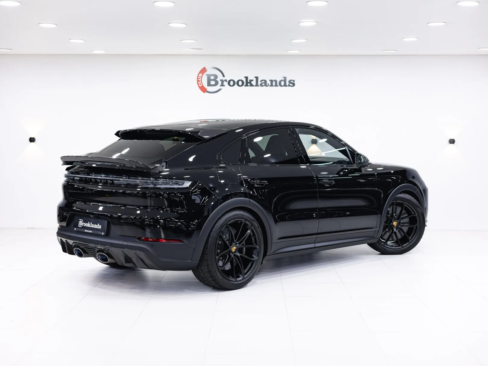 Porsche Cayenne III Рестайлинг, 2024 — экстерьер, фото 4