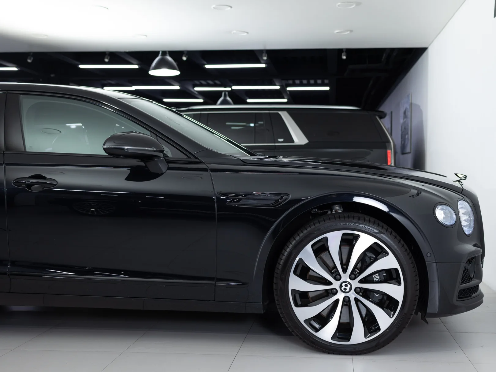 Bentley Flying Spur Individual III, 2021 — экстерьер, фото 43