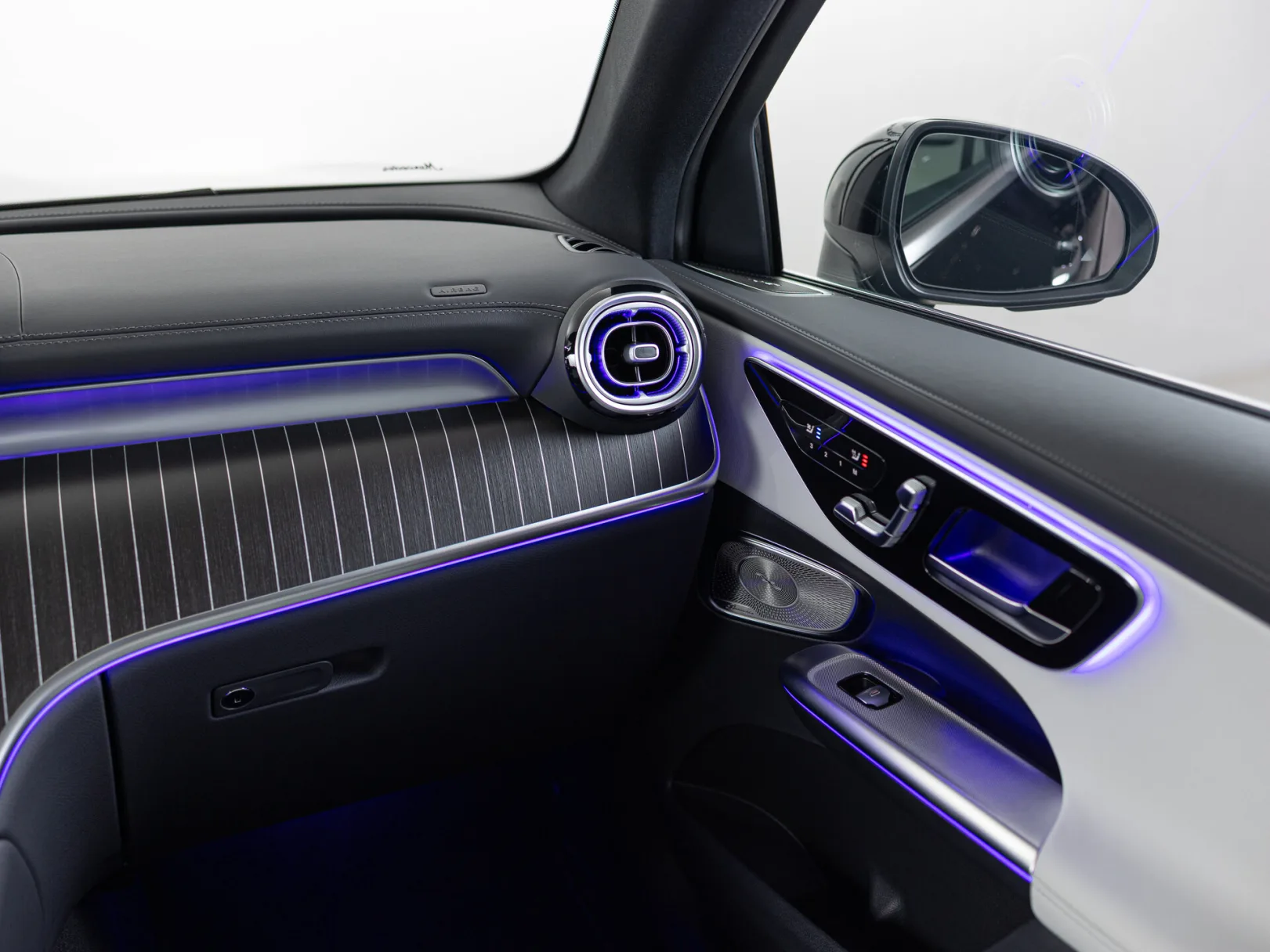 Mercedes-Benz GLC 300 4MATIC II (X254), 2025 — экстерьер, фото 20