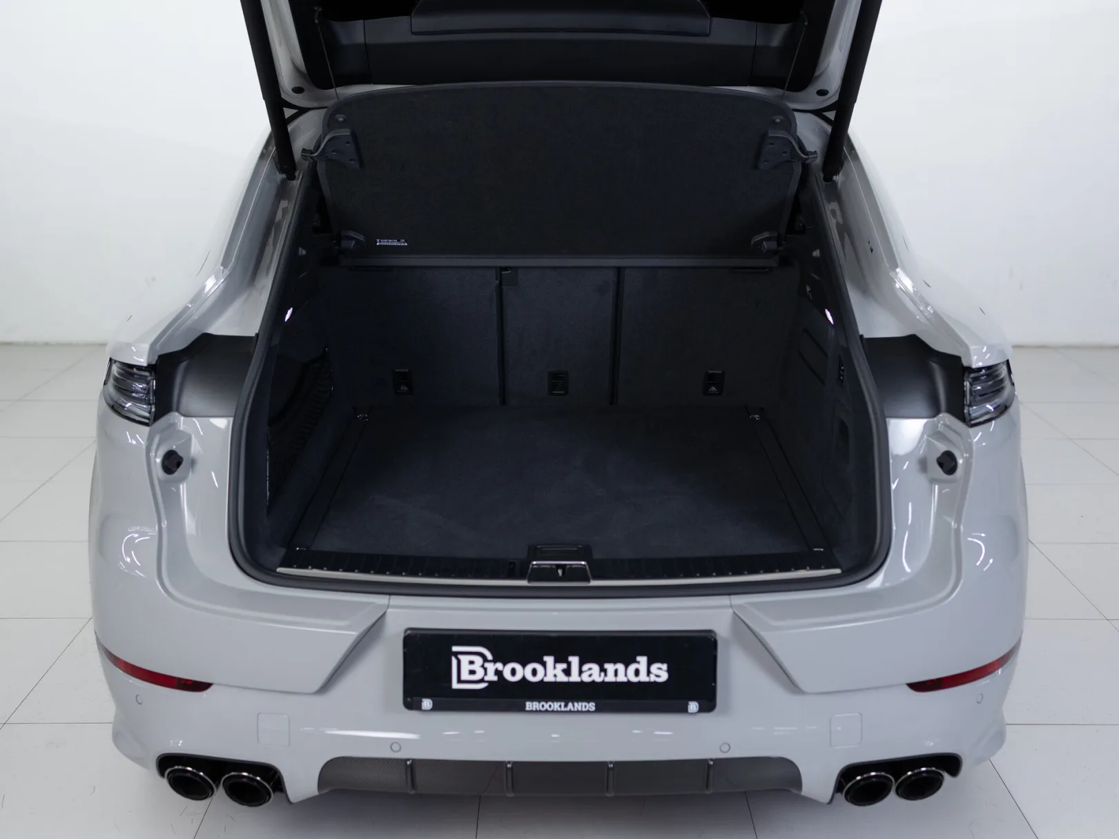 Porsche Cayenne GTS Coupé III Рестайлинг, 2024 — экстерьер, фото 36