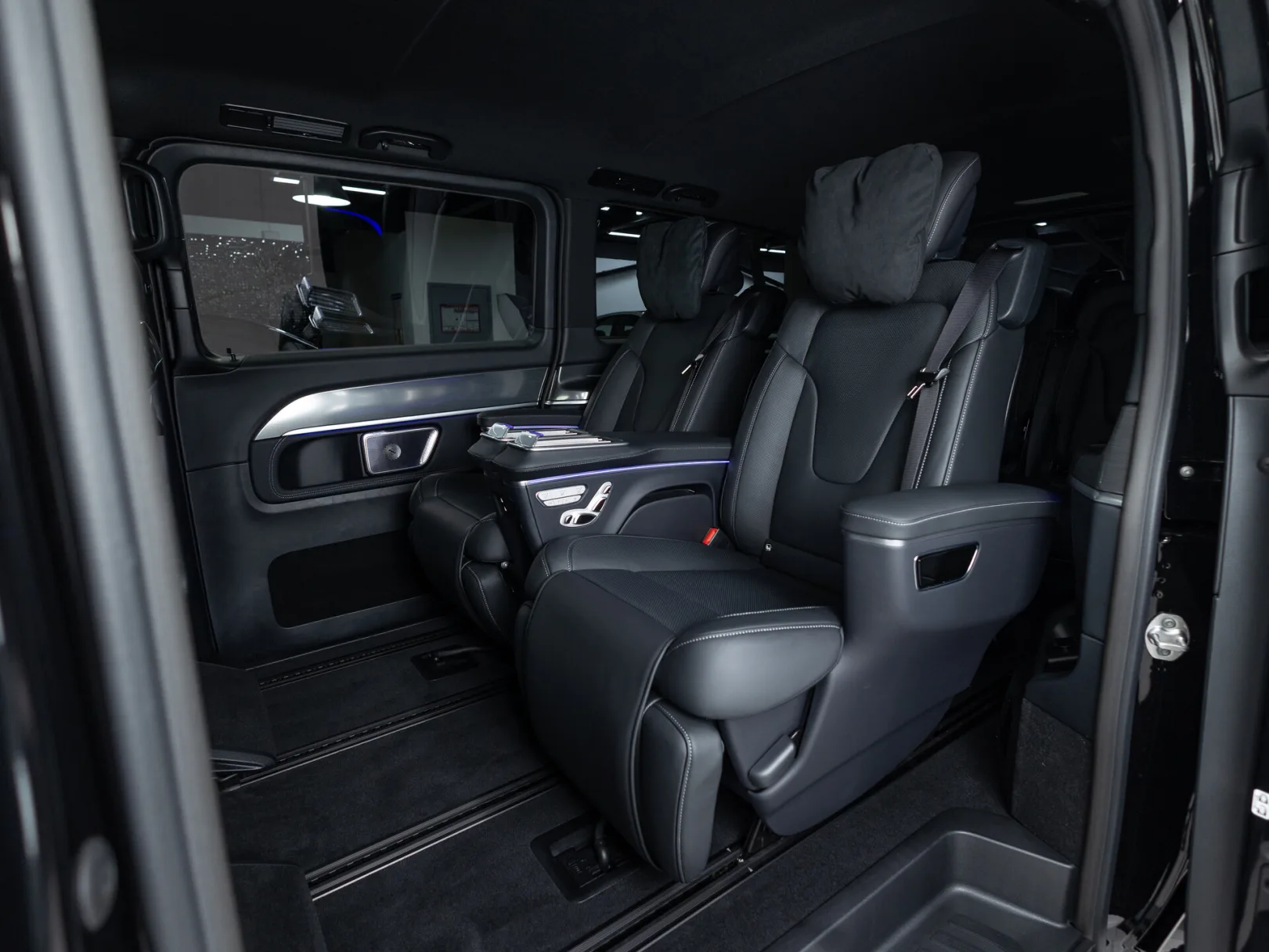 Mercedes-Benz V-Класс Exclusive III (W447) Рестайлинг 2, 2025 — экстерьер, фото 7