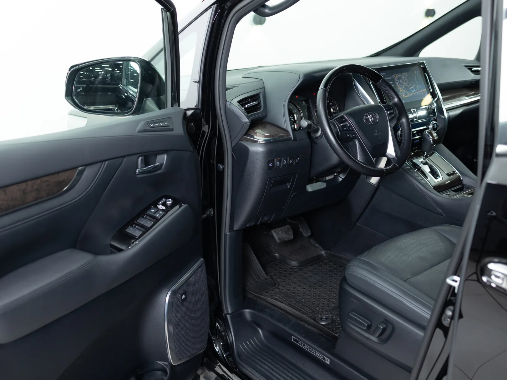 Toyota Alphard Executive Lounge III Рестайлинг, 2021 — экстерьер, фото 7