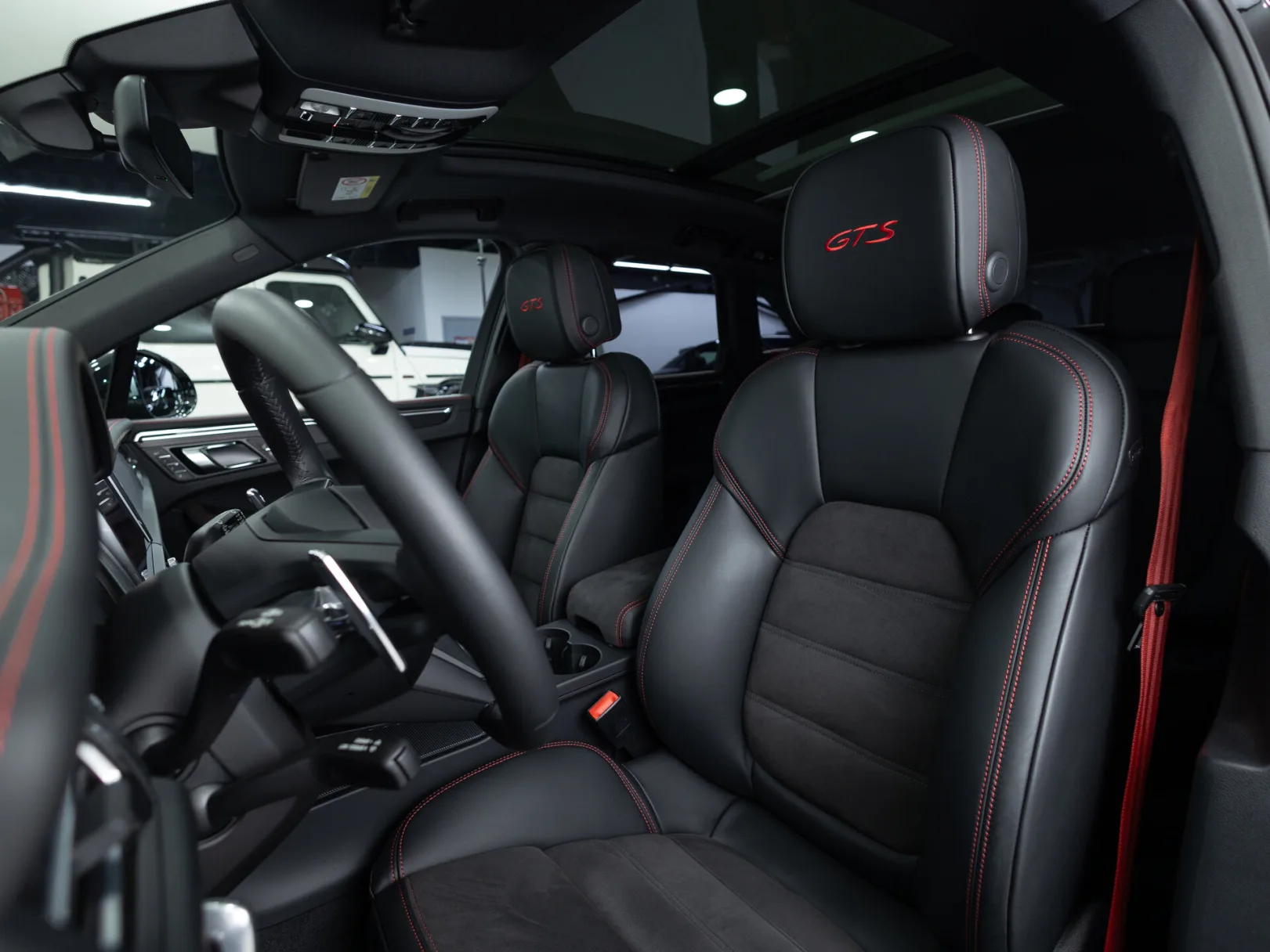 Porsche Macan GTS I Рестайлинг 2, 2025 — экстерьер, фото 11