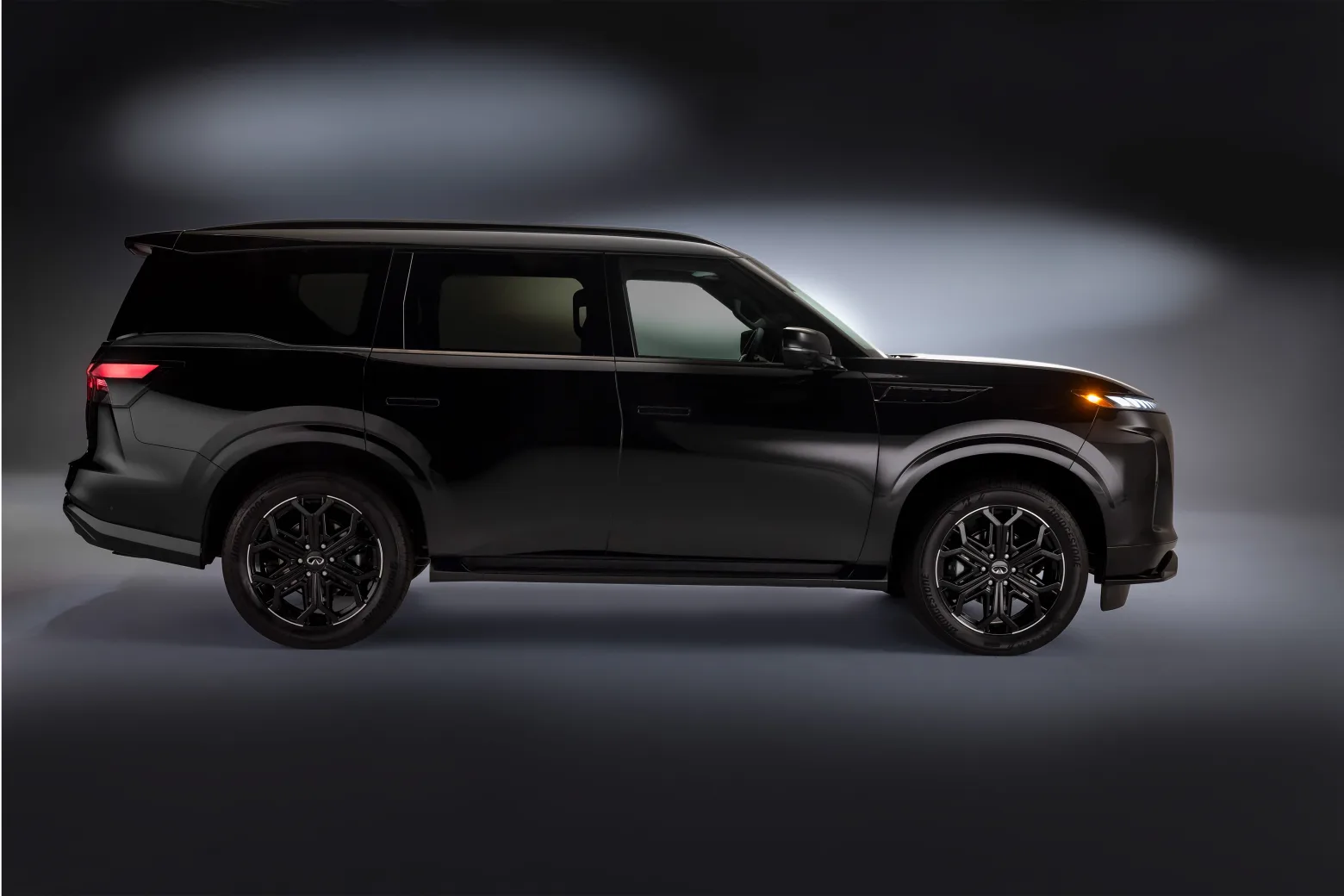 Infiniti QX80, 2026 — экстерьер, фото 6
