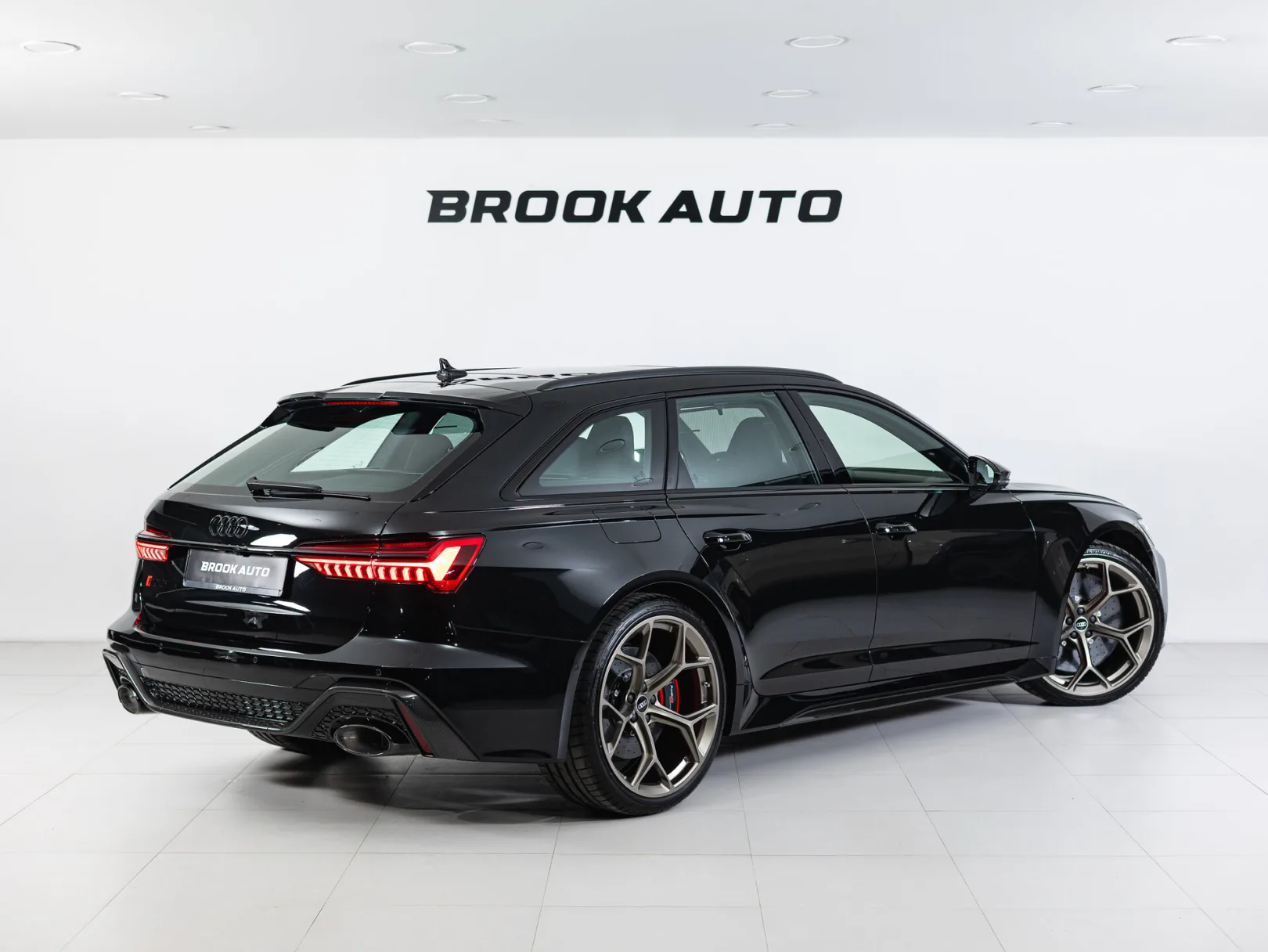 Audi RS 6 RS6 Avant performance IV (C8), 2025 — экстерьер, фото 6