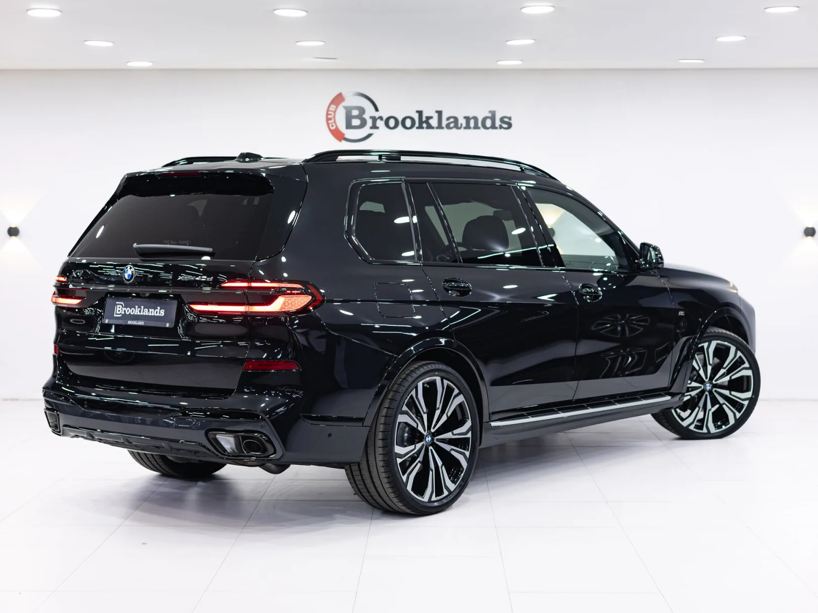 BMW X7 I (G07) Рестайлинг, 2024 — экстерьер, фото 4