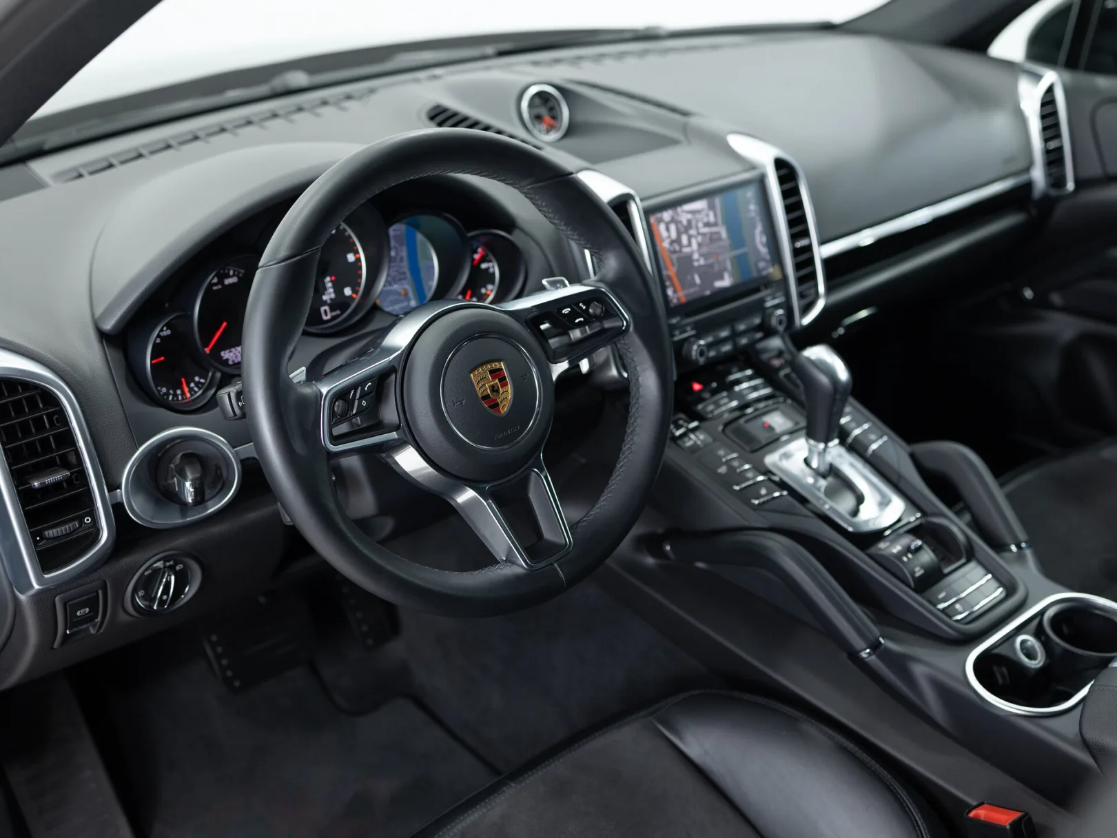 Porsche Cayenne Diesel Platinum Edition II Рестайлинг (958), 2017 — экстерьер, фото 10