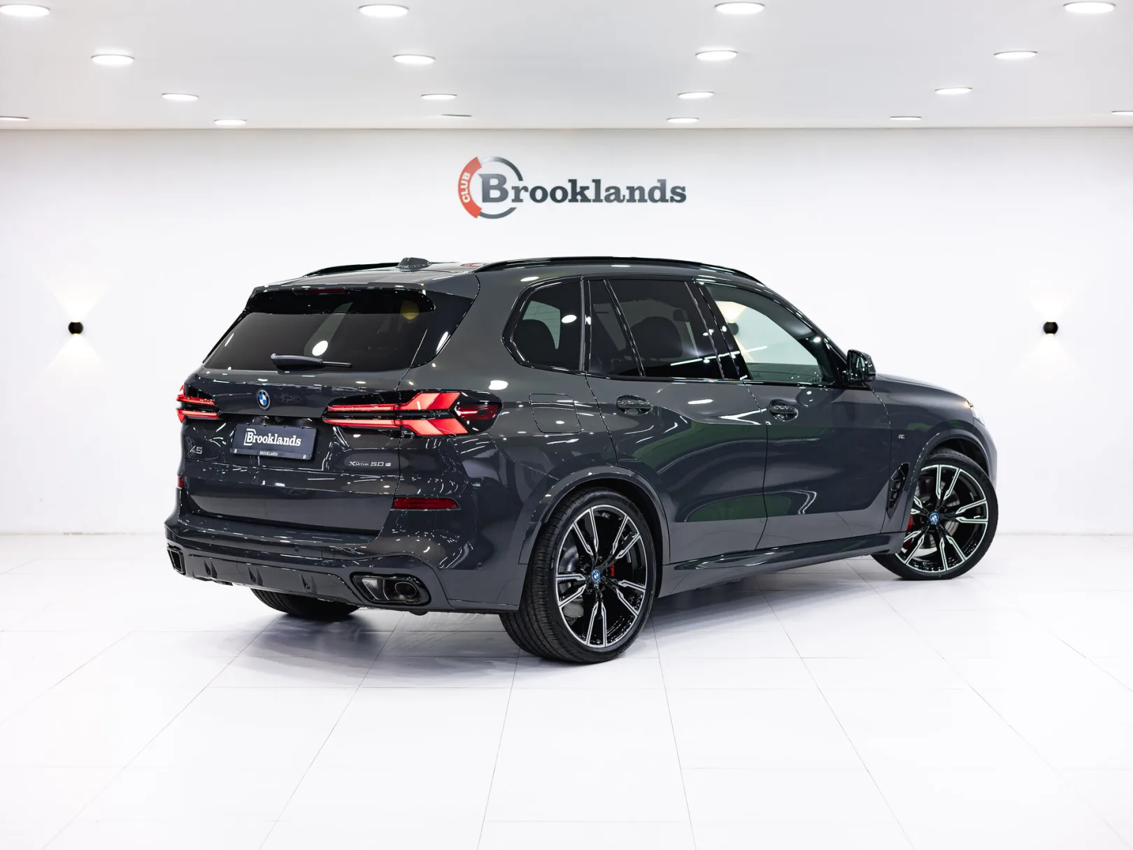 BMW X5 xDrive50e M Sport Pro IV (G05/G18) Рестайлинг, 2024 — экстерьер, фото 4