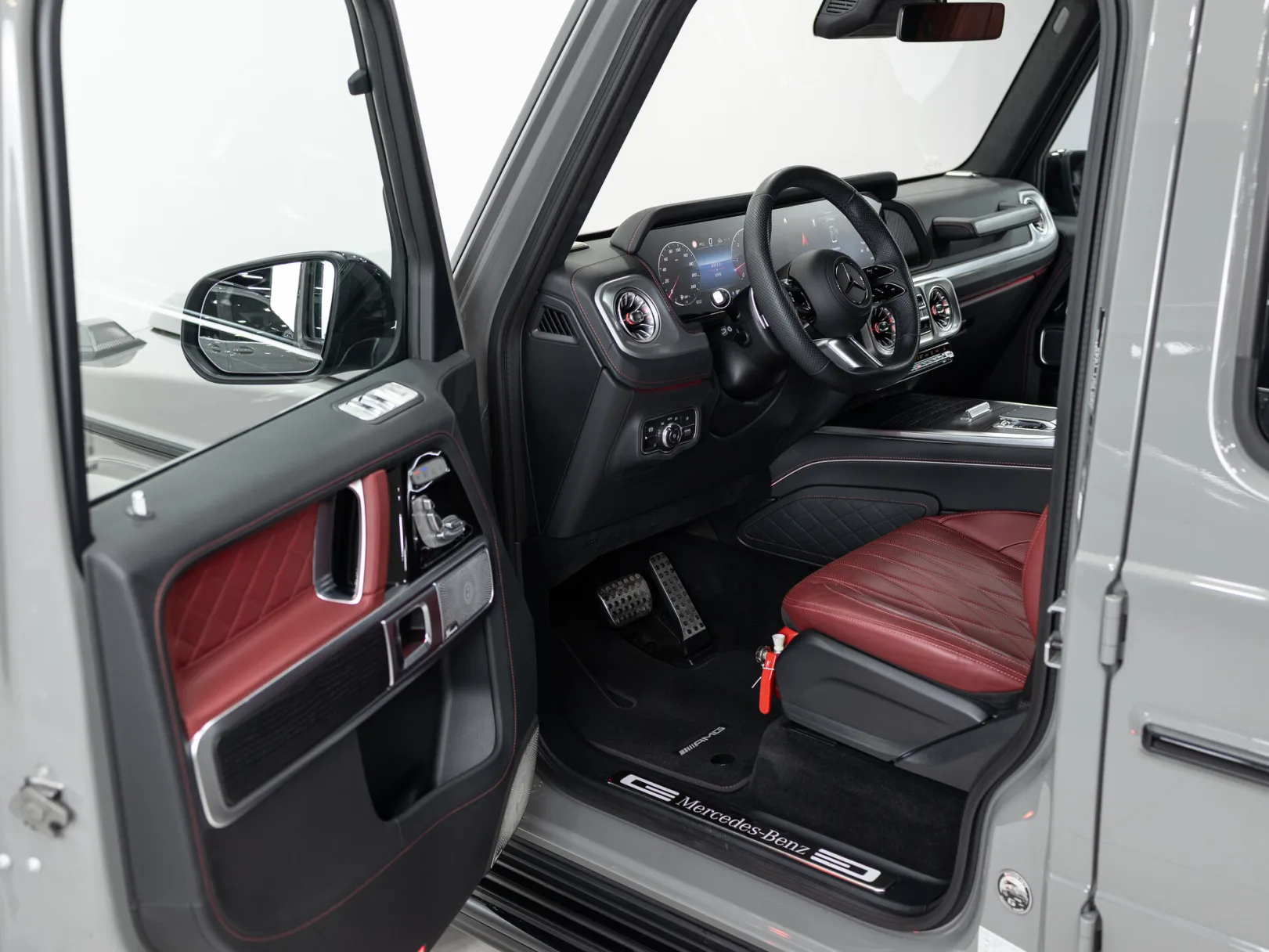 Mercedes-Benz G-Класс G 450 d AMG Line III (W465) Рестайлинг, 2025 — экстерьер, фото 7