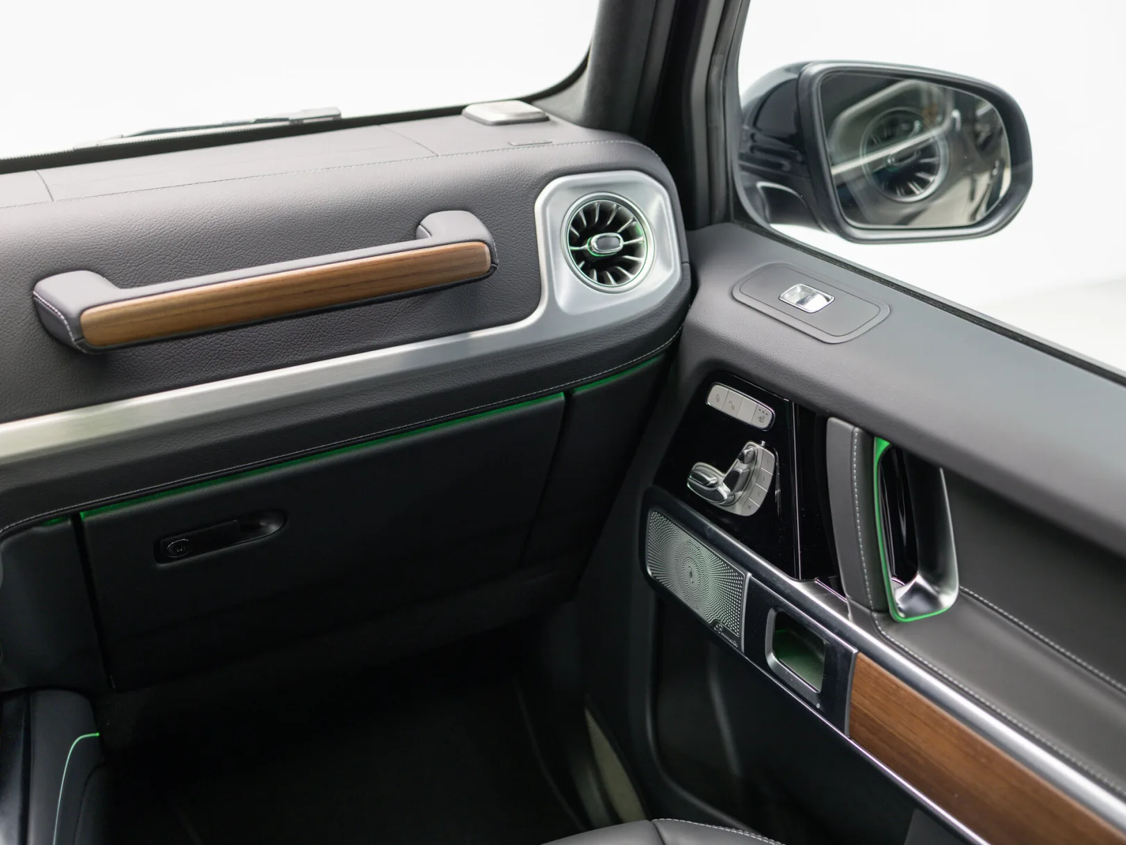 Mercedes-Benz G-Класс G 450 d AMG Line III (W465) Рестайлинг, 2026 — экстерьер, фото 20