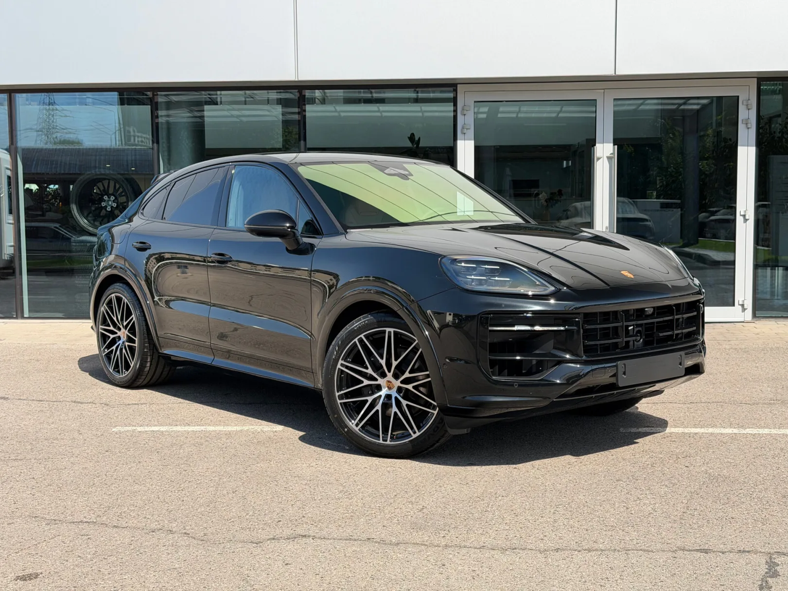 Porsche Cayenne Coupé III Рестайлинг, 2026 — экстерьер, фото 3
