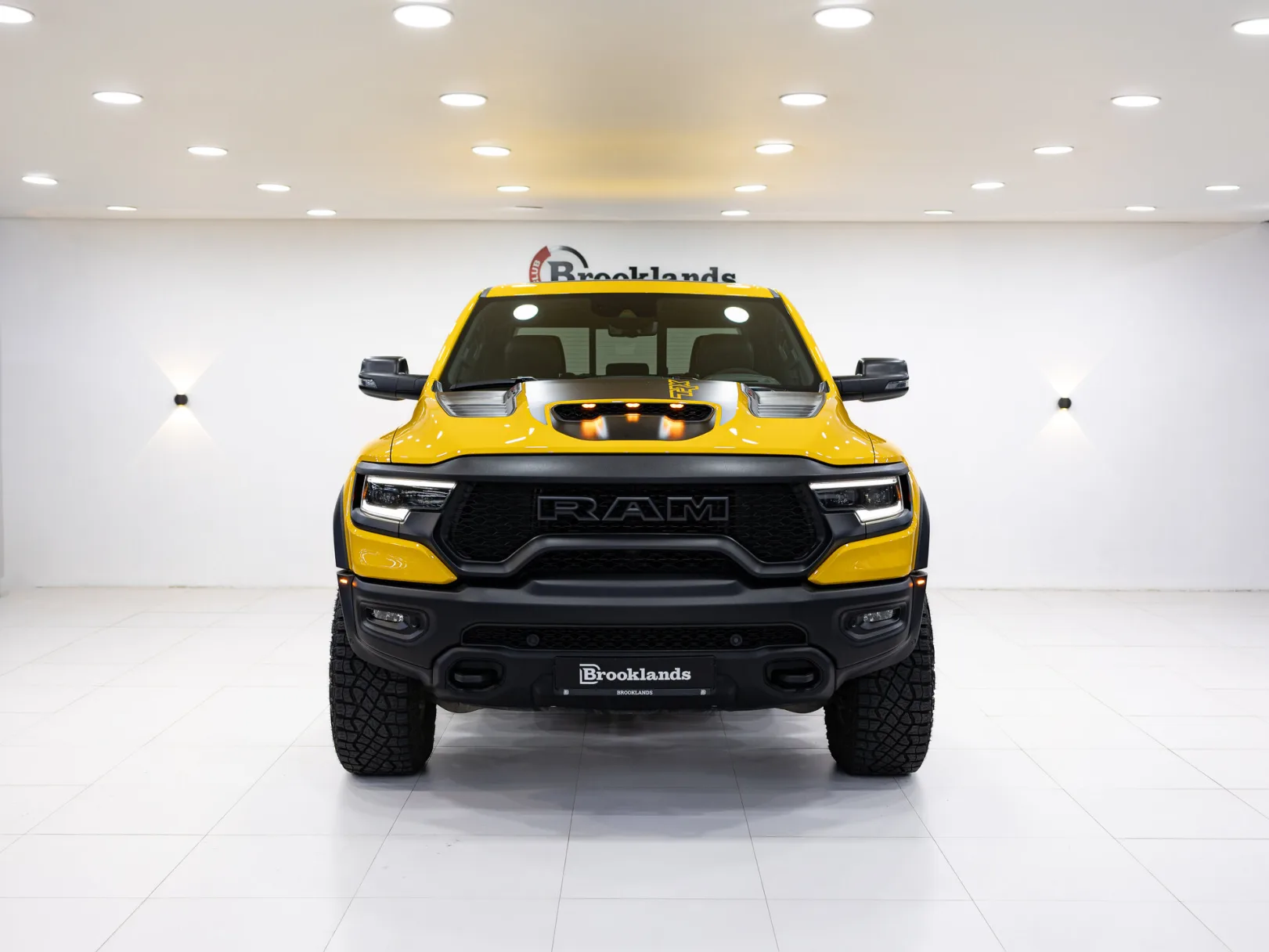 Ram 1500 TRX V, 2023 — экстерьер, фото 2