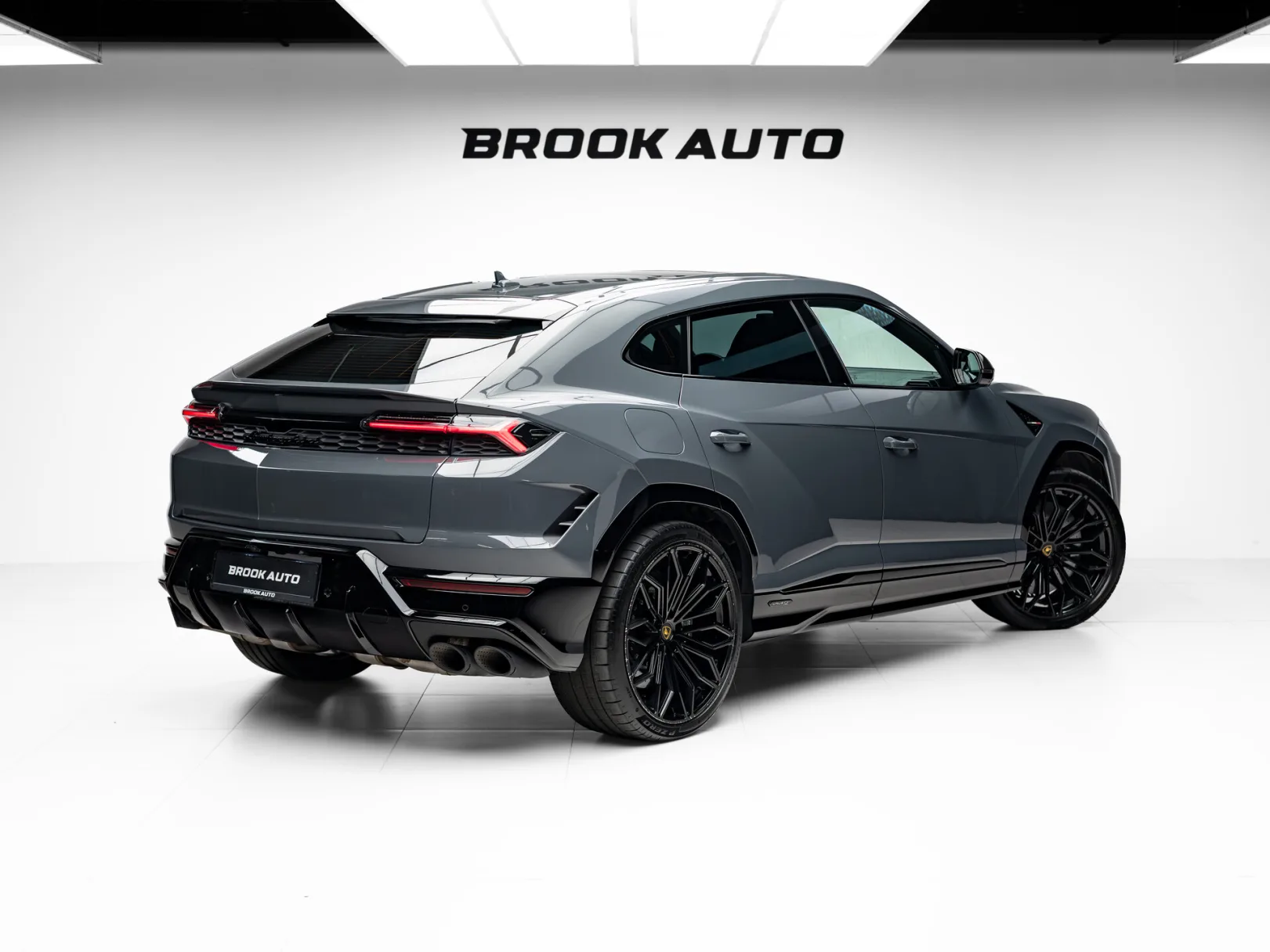 Lamborghini Urus SE I Рестайлинг, 2025 — экстерьер, фото 4