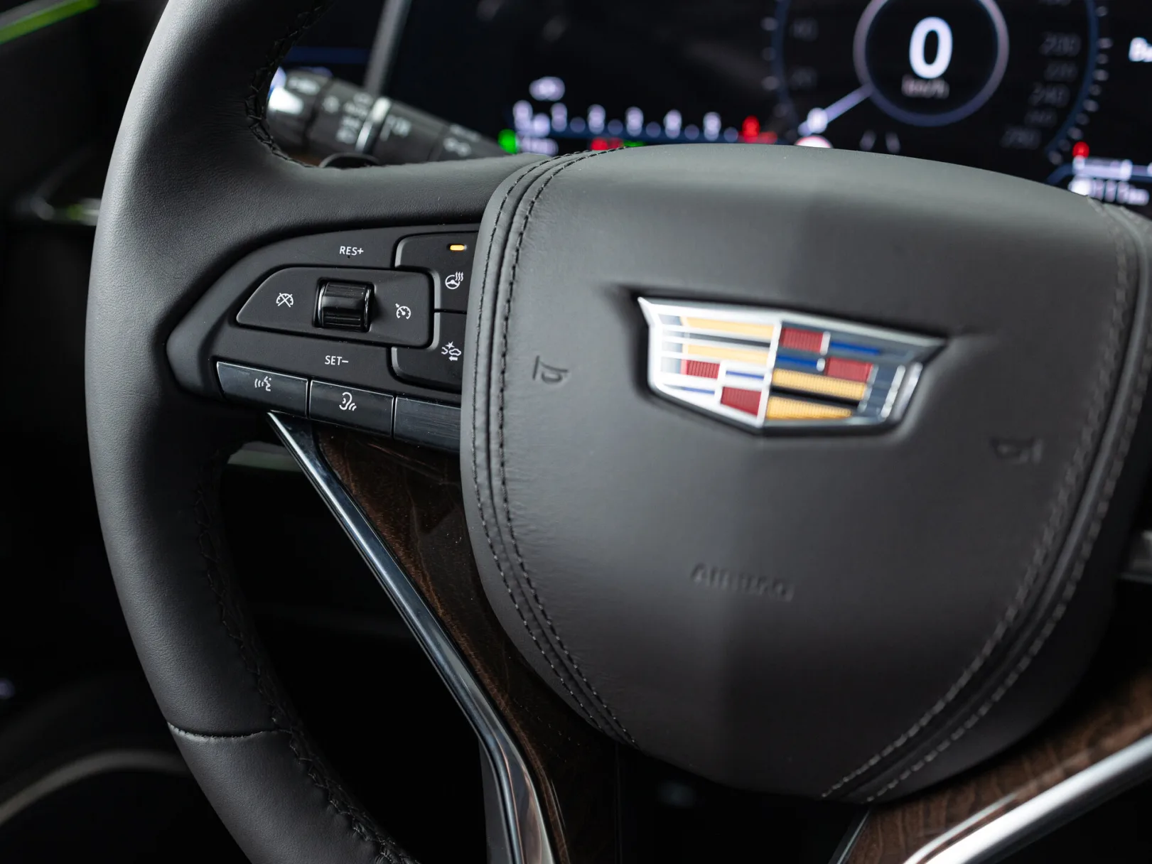 Cadillac Escalade Sport Platinum ESV V, 2024 — экстерьер, фото 16