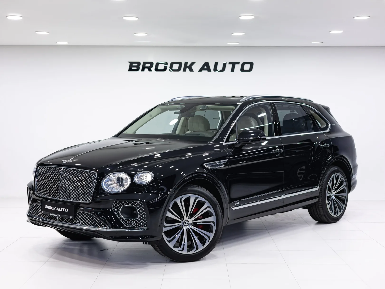 Bentley Bentayga Individual I Рестайлинг, 2022 — экстерьер, фото 1