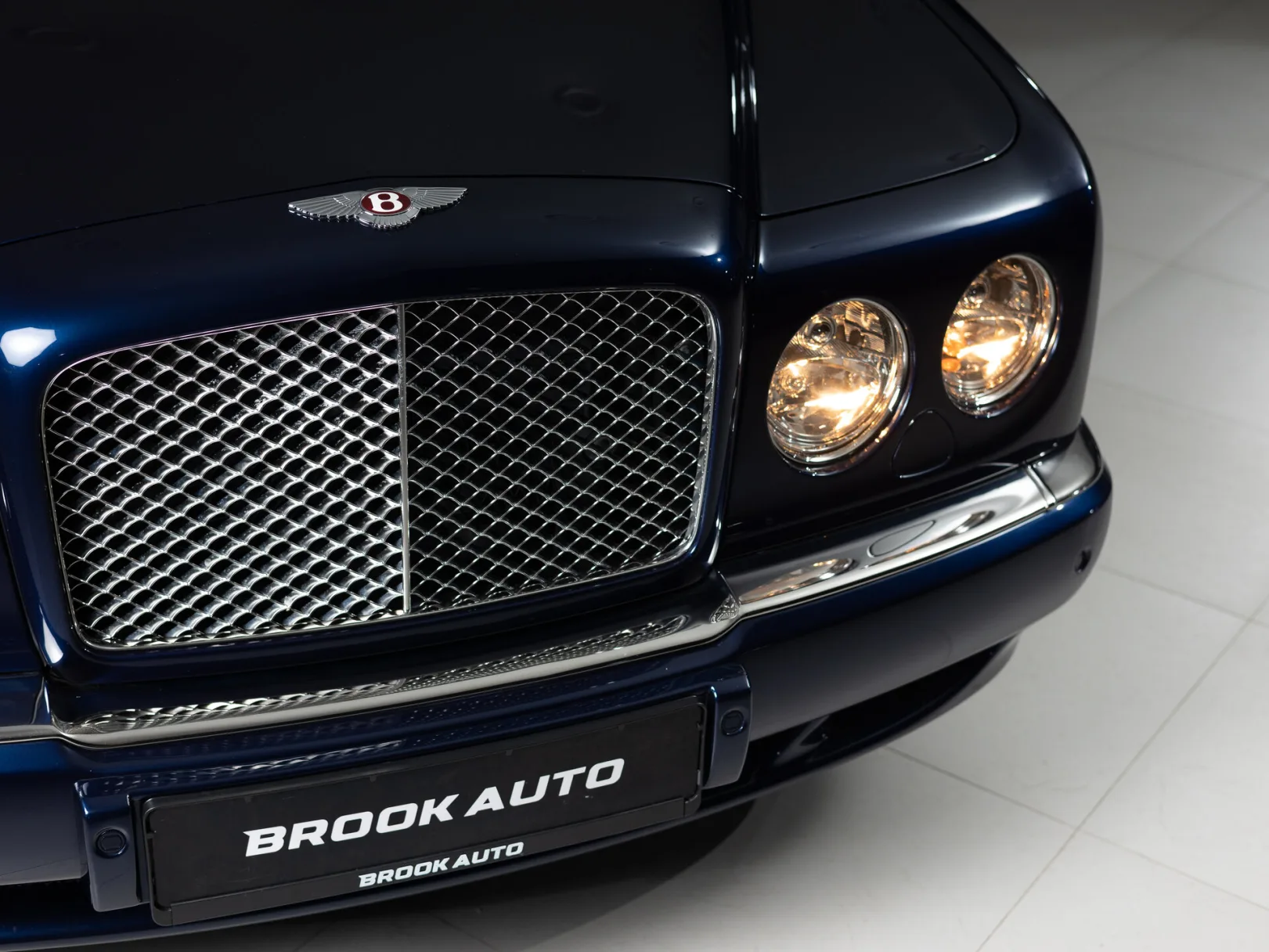 Bentley Arnage I Рестайлинг, 2005 — экстерьер, фото 35