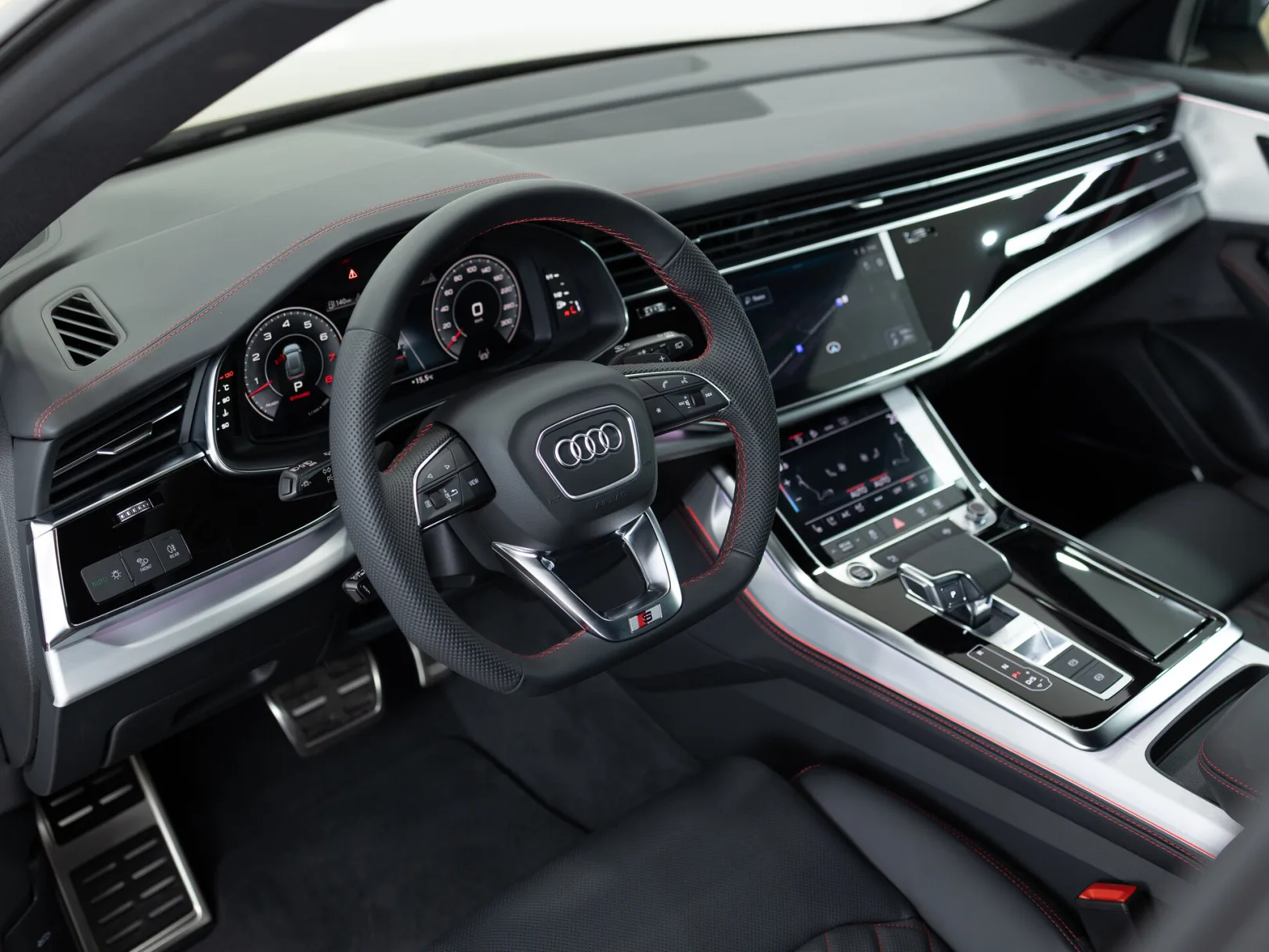 Audi Q8 55 TFSI I (4M) Рестайлинг, 2024 — экстерьер, фото 10