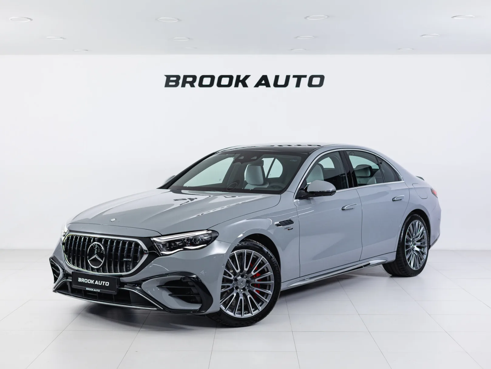 Mercedes-Benz E-Класс AMG E 53 4MATIC+ VI (W214), 2025 — экстерьер, фото 1