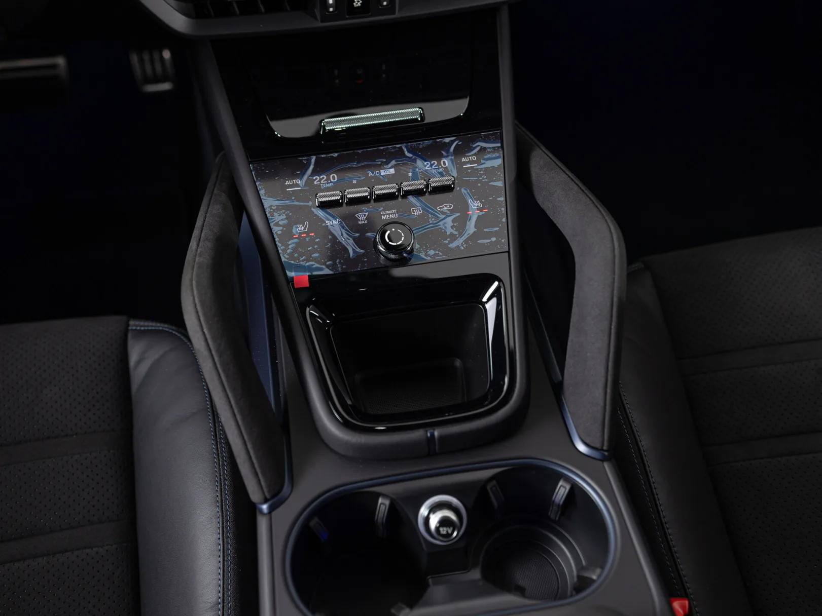 Porsche Cayenne III Рестайлинг, 2024 — экстерьер, фото 23