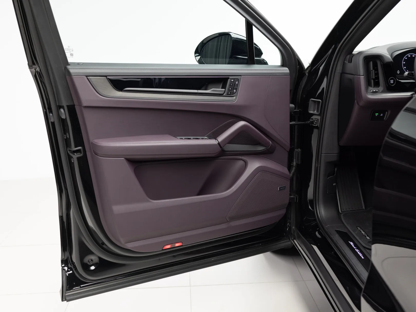 Porsche Cayenne Coupé III Рестайлинг, 2026 — экстерьер, фото 8