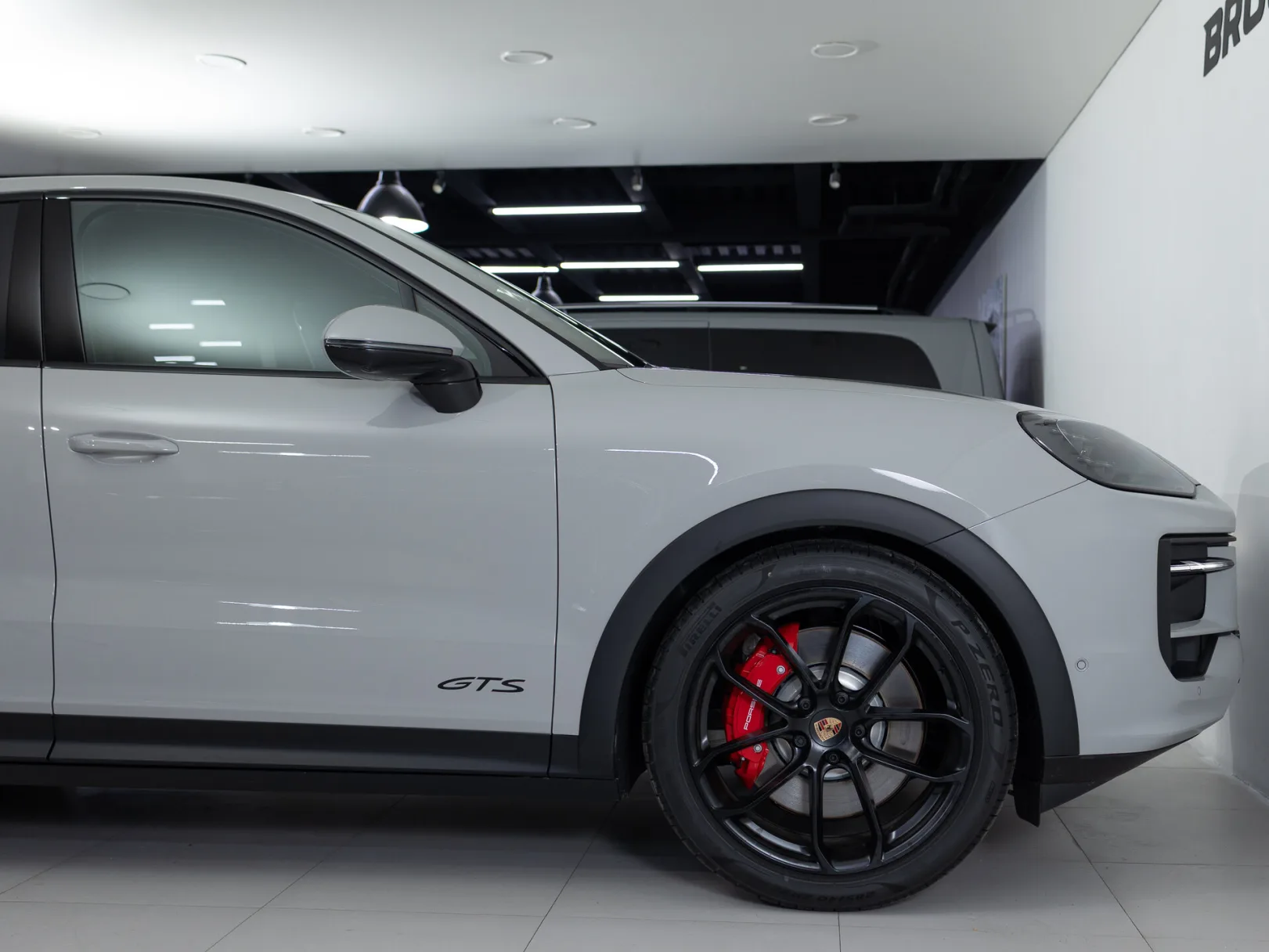 Porsche Cayenne GTS Coupé III Рестайлинг, 2025 — экстерьер, фото 33