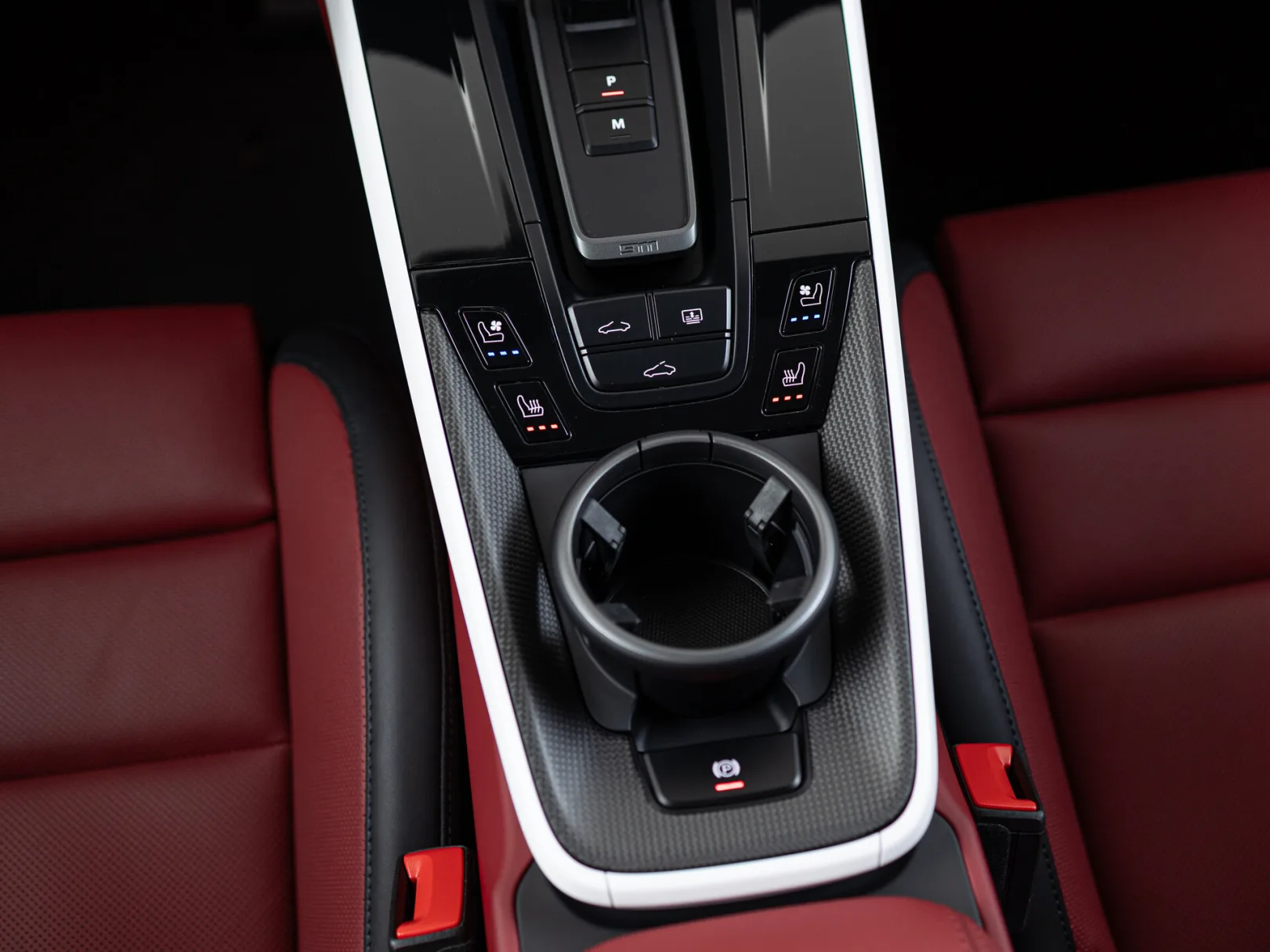 Porsche 911 Carrera 4 GTS VIII (992) Рестайлинг, 2025 — экстерьер, фото 21