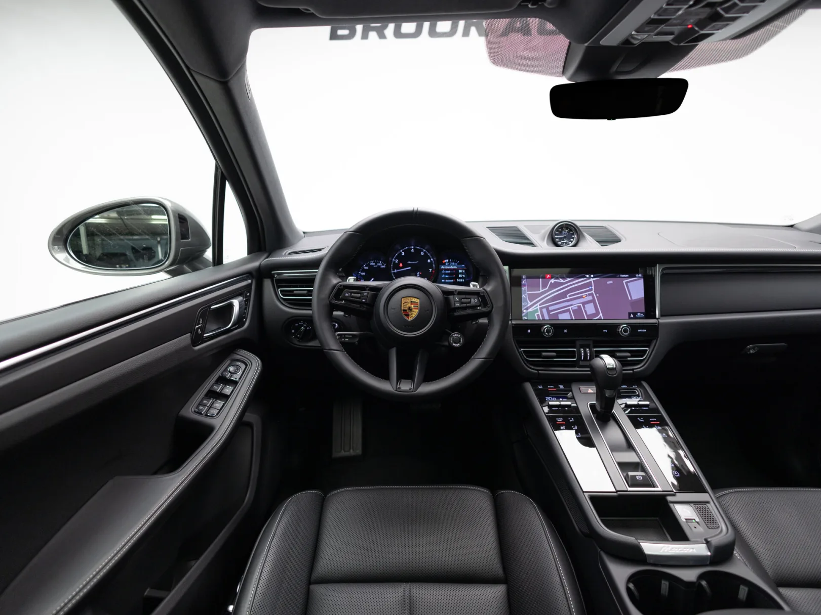 Porsche Macan T I Рестайлинг 2, 2026 — экстерьер, фото 13