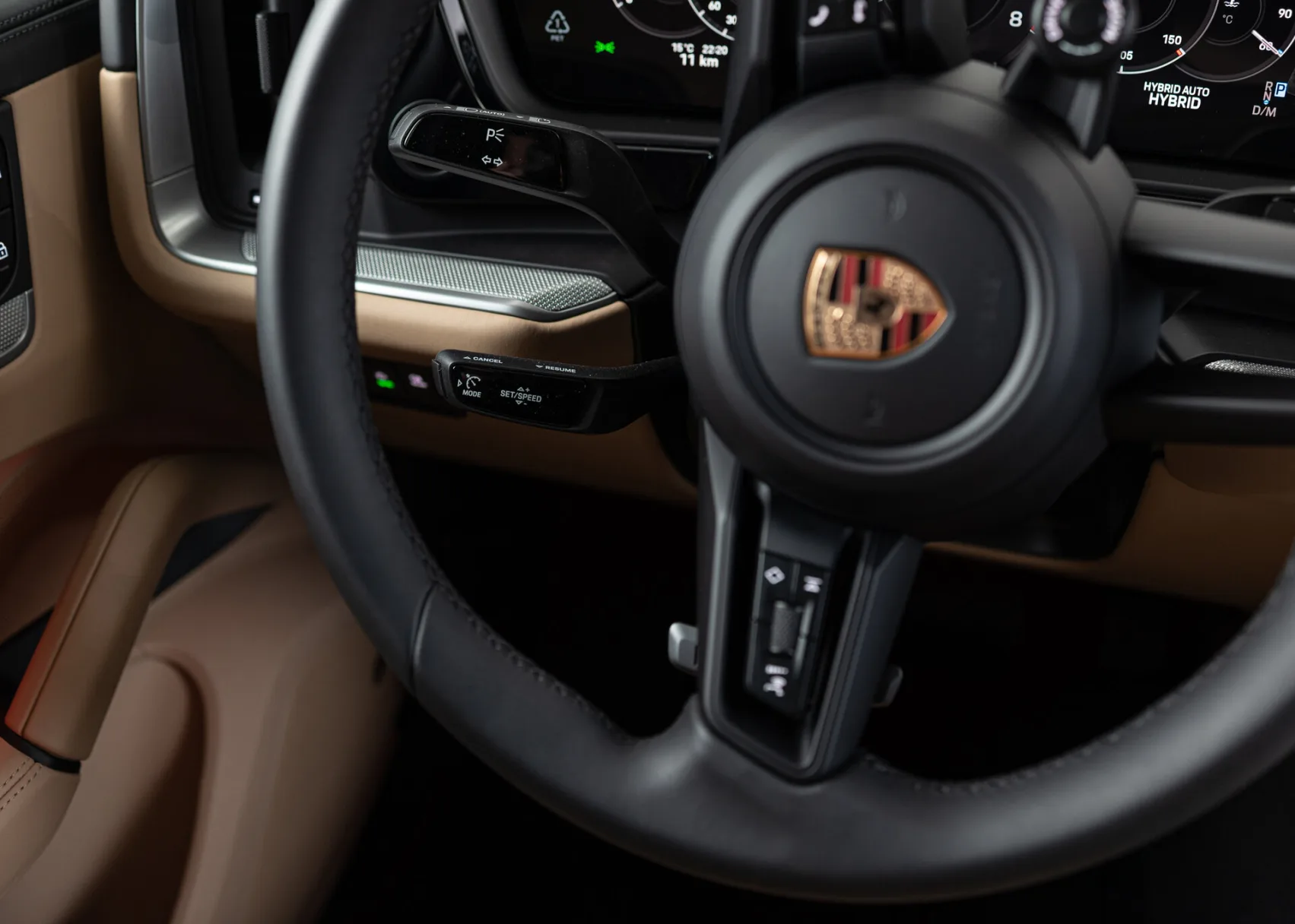 Porsche Cayenne E-Hybrid III Рестайлинг, 2025 — экстерьер, фото 16
