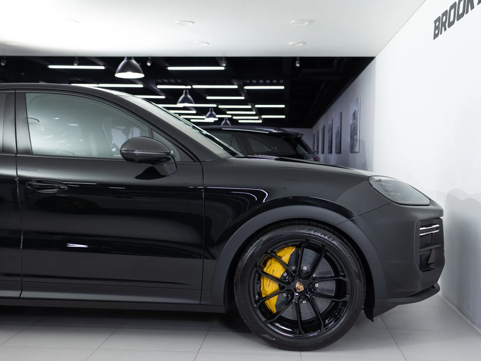 Porsche Cayenne Turbo GT III Рестайлинг, 2025 — экстерьер, фото 34