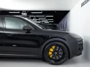 Porsche Cayenne Turbo GT III Рестайлинг, 2025 — экстерьер, фото 34