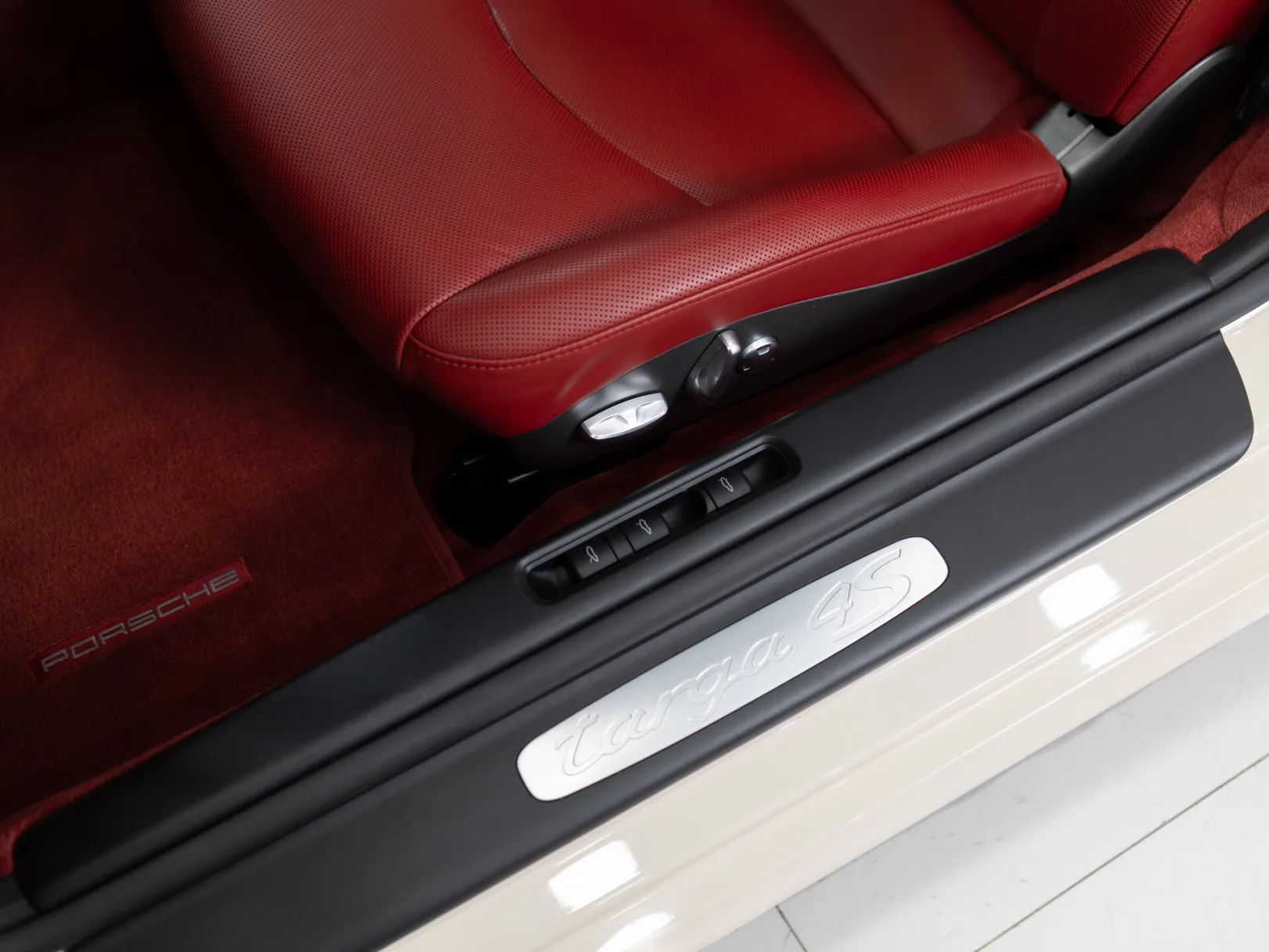 Porsche 911 Targa 4S VI (997) Рестайлинг, 2011 — экстерьер, фото 13