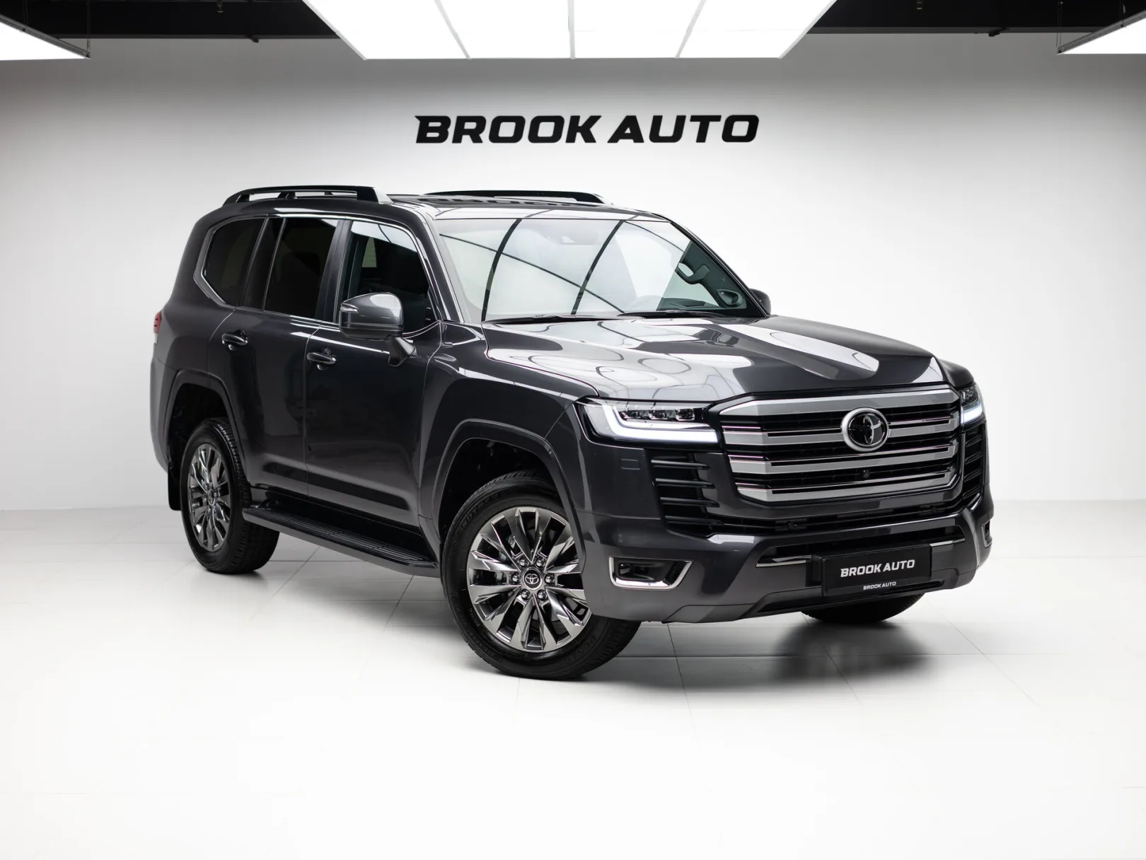 Toyota Land Cruiser Премиум Плюс 300 Series, 2024 — экстерьер, фото 3