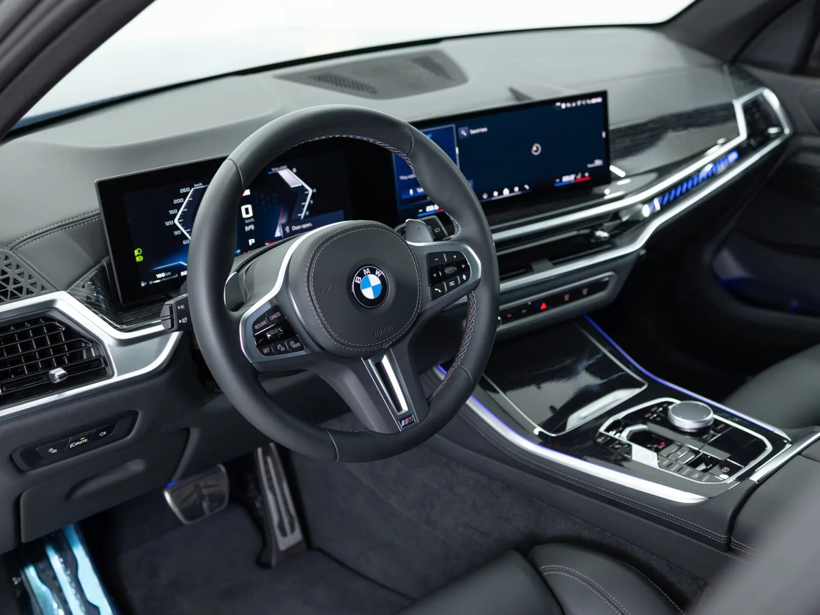 BMW X5 M60i IV (G05/G18) Рестайлинг, 2024 — экстерьер, фото 11