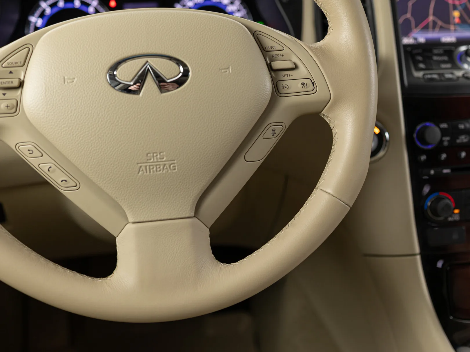 Infiniti EX Hi-tech I (J50), 2013 — экстерьер, фото 15
