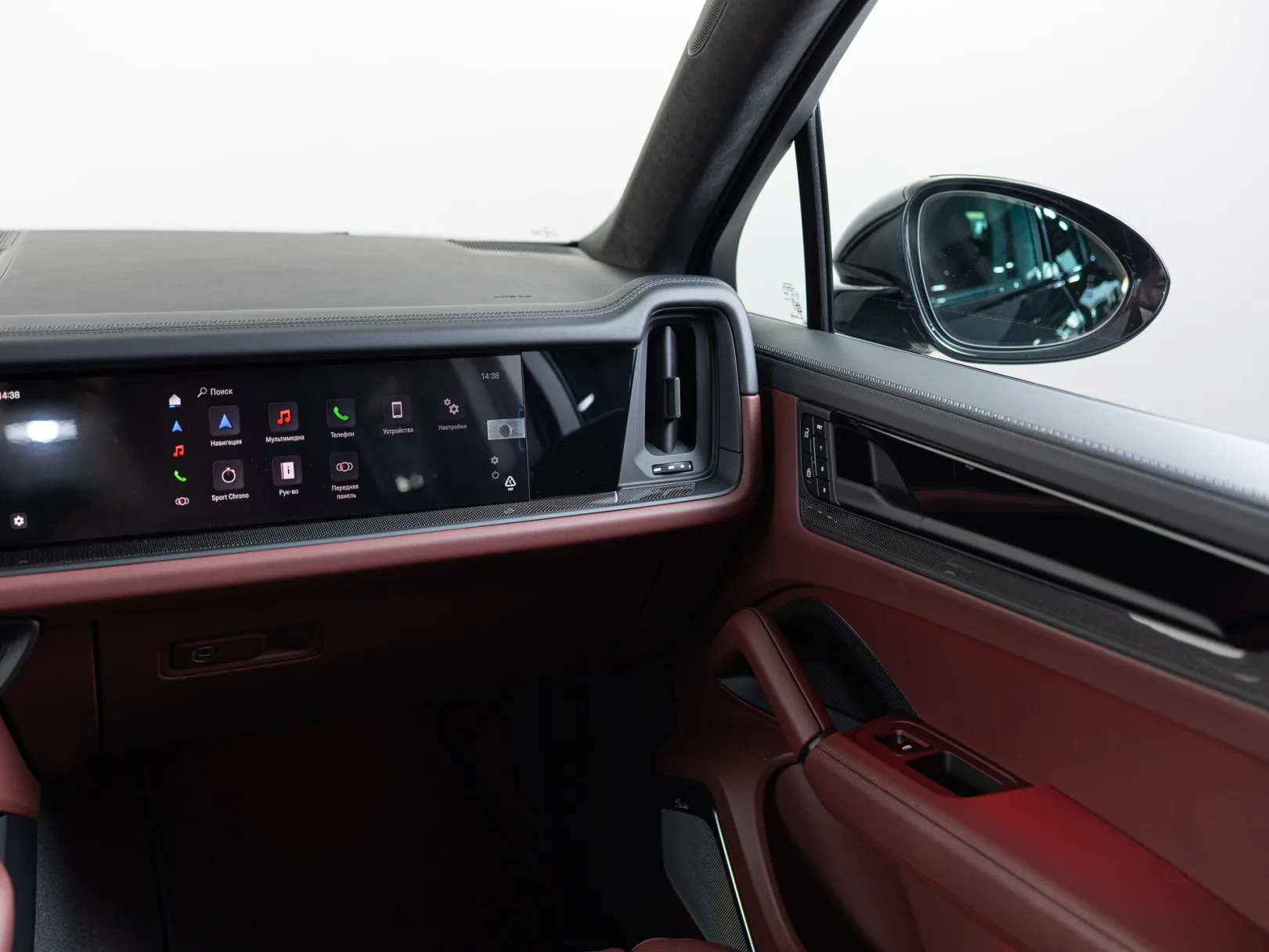 Porsche Cayenne GTS Coupé III Рестайлинг, 2025 — экстерьер, фото 20