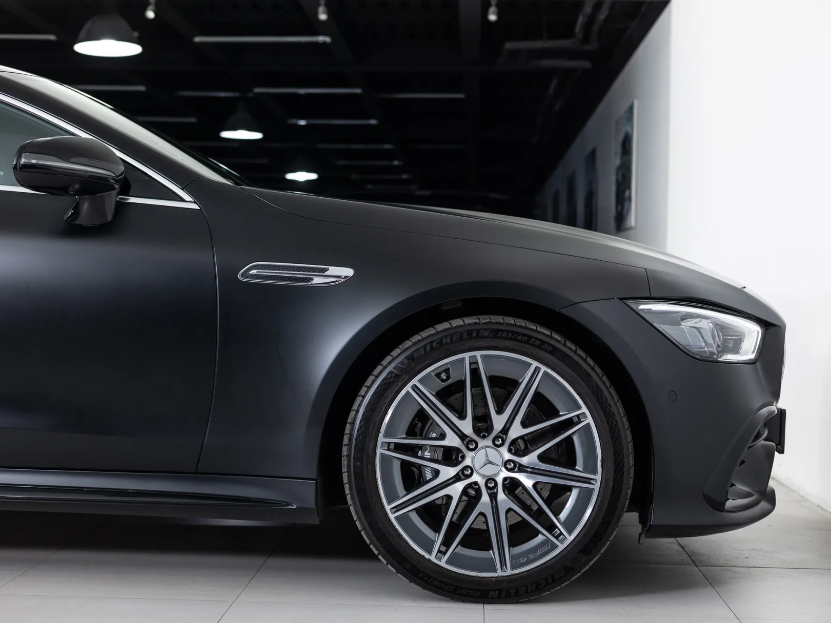 Mercedes-Benz AMG GT 4-Door Coupe AMG GT 43 4MATIC+ Особая Серия I, 2022 — экстерьер, фото 33