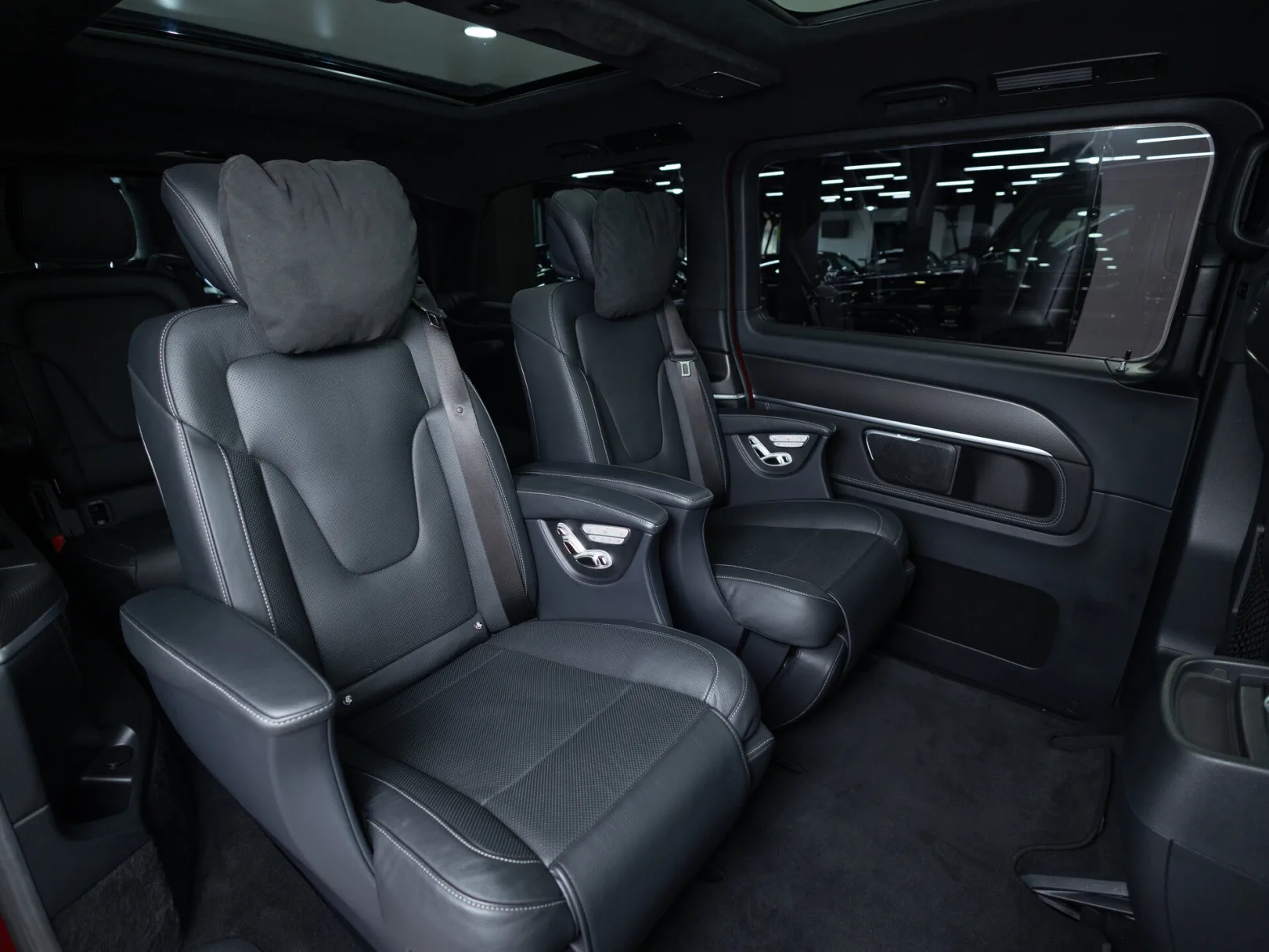 Mercedes-Benz V-Класс III (W447), 2019 — экстерьер, фото 25