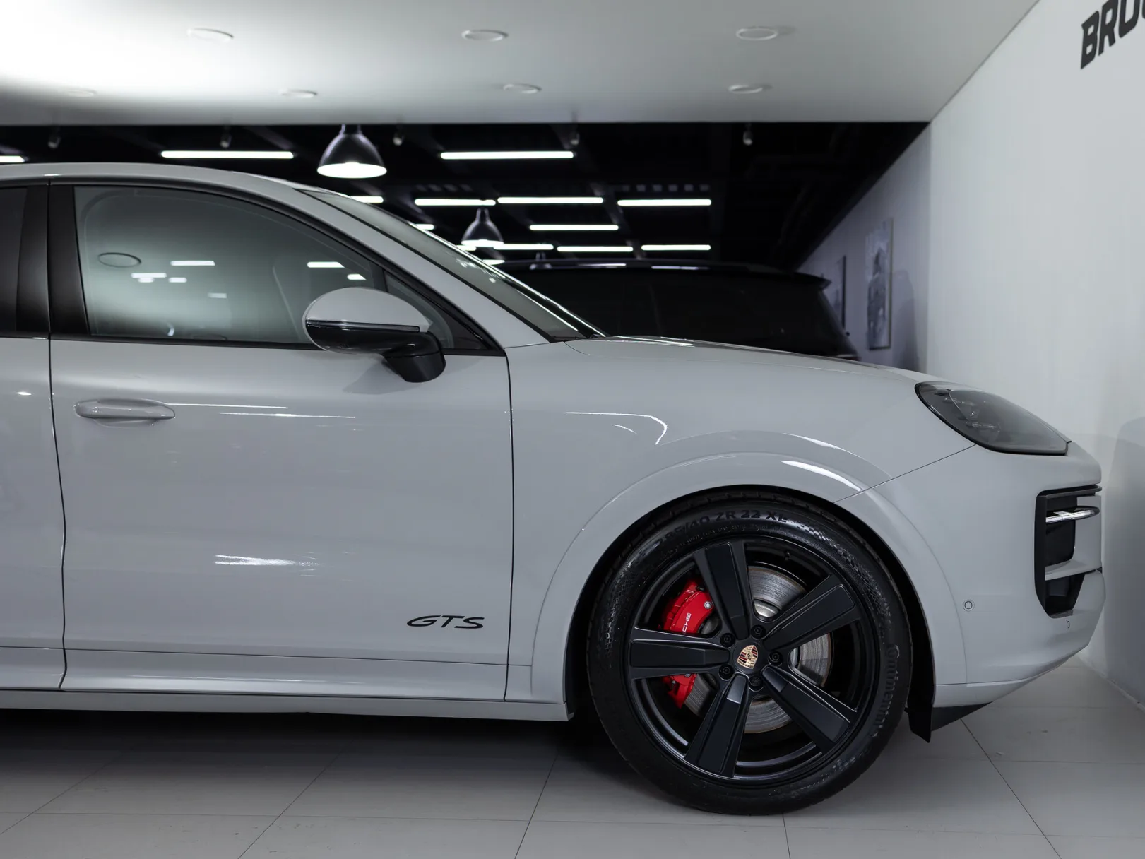 Porsche Cayenne GTS Coupé III Рестайлинг, 2025 — экстерьер, фото 36