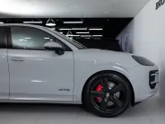 Porsche Cayenne GTS Coupé III Рестайлинг, 2025 — экстерьер, фото 36