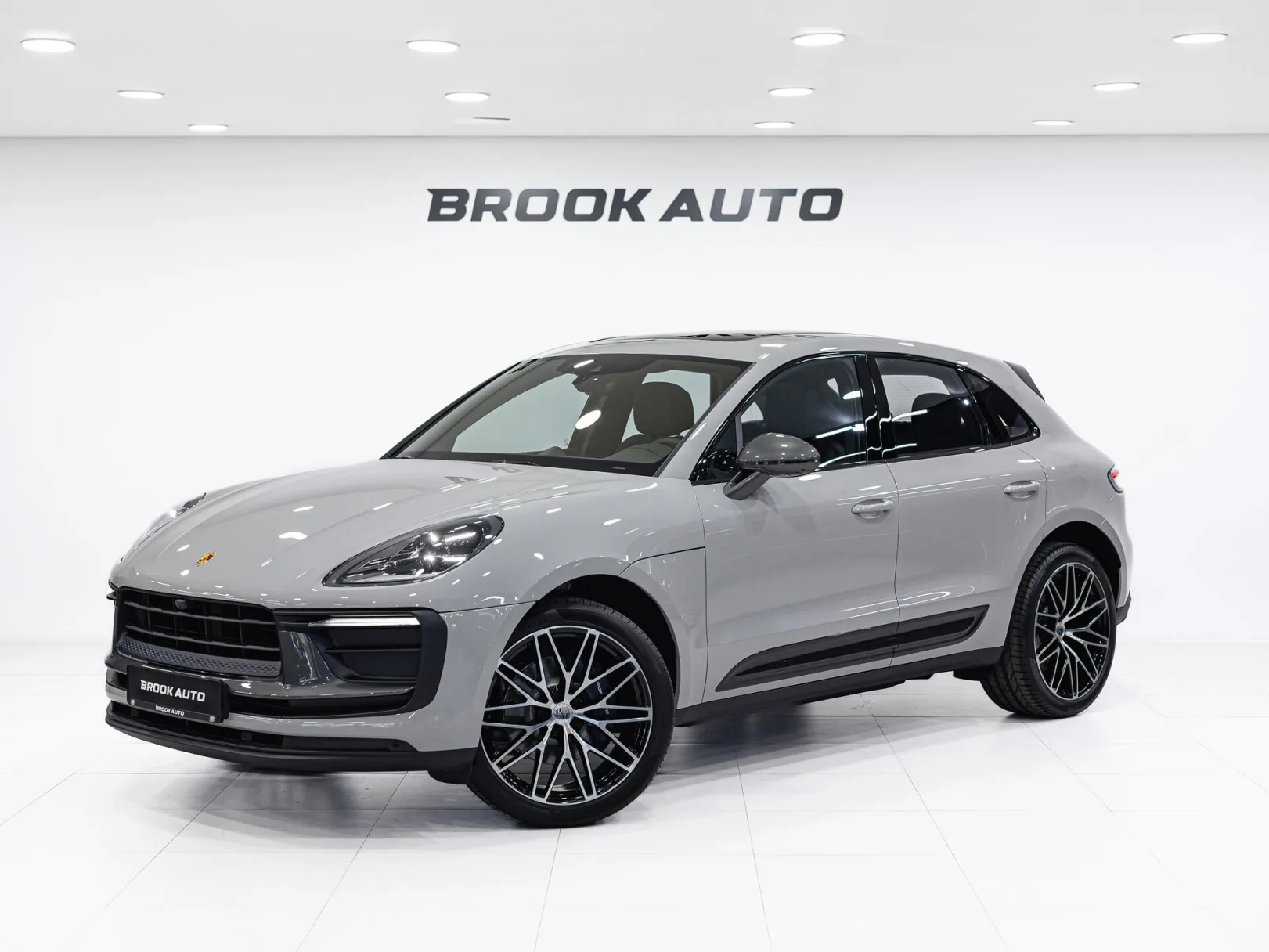 Porsche Macan T I Рестайлинг 2, 2025 — экстерьер, фото 1