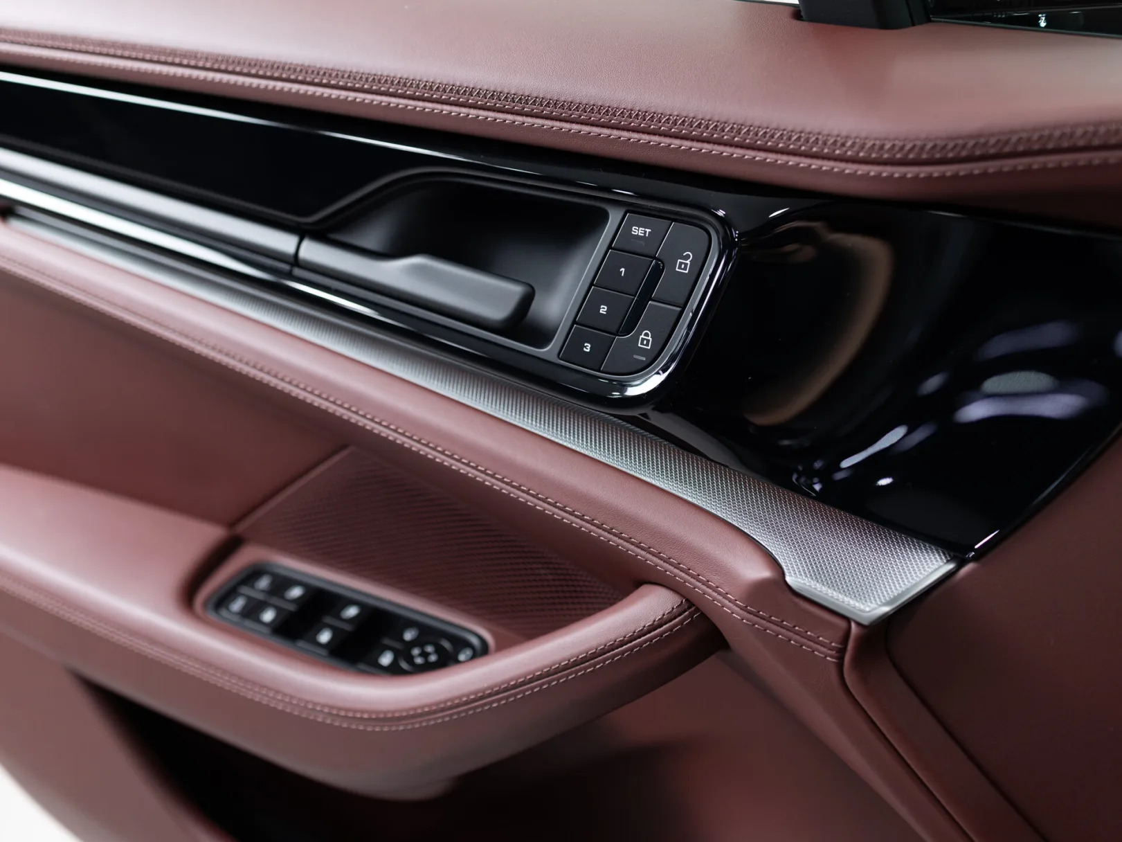 Porsche Panamera 4 III, 2024 — экстерьер, фото 14