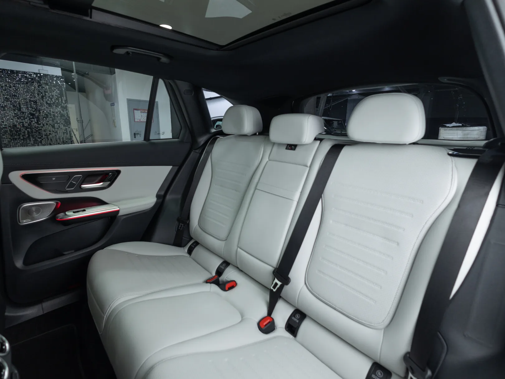 Mercedes-Benz GLC 300 4MATIC II (X254), 2025 — экстерьер, фото 31