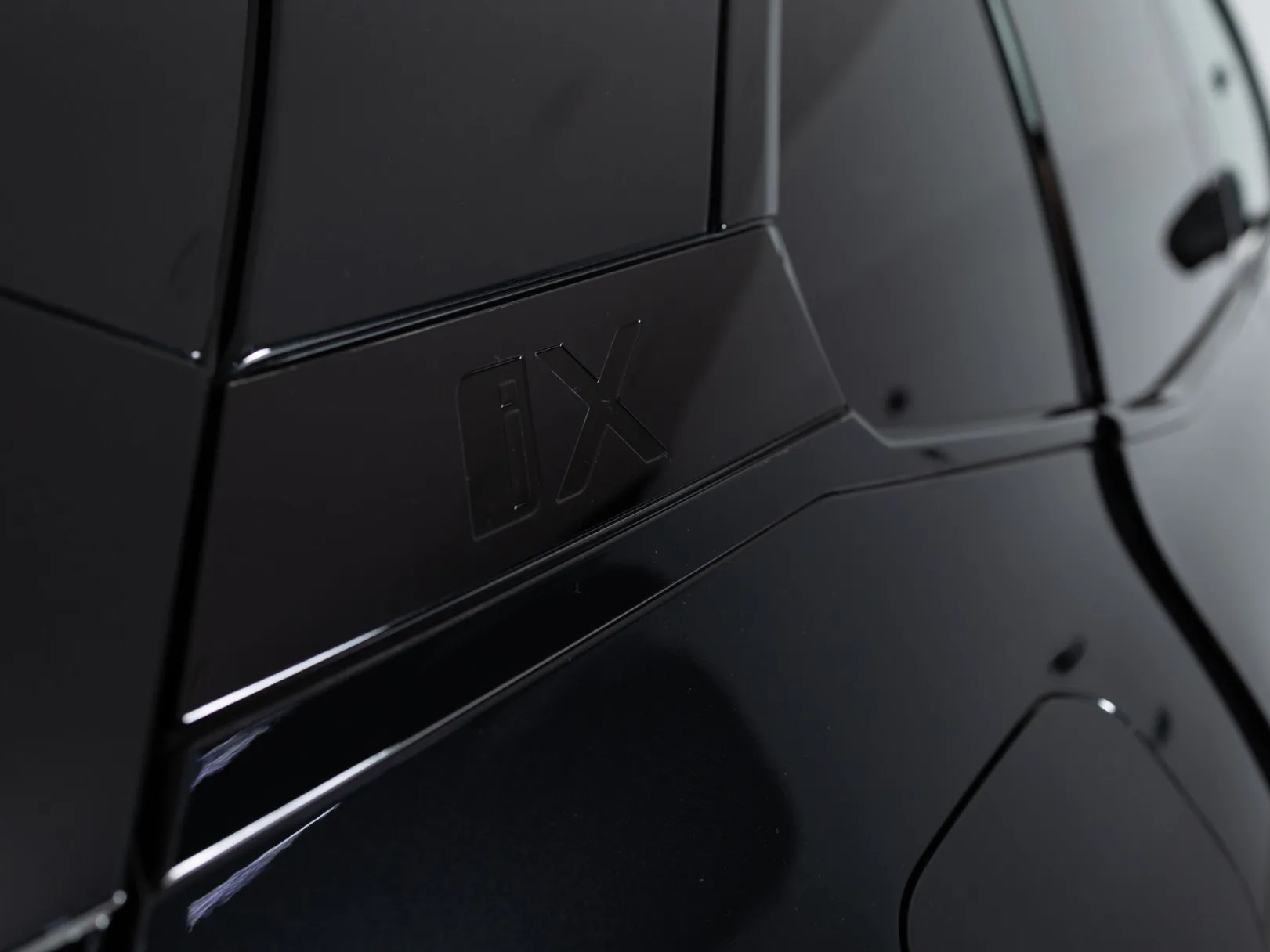 BMW iX I (I20), 2023 — экстерьер, фото 28